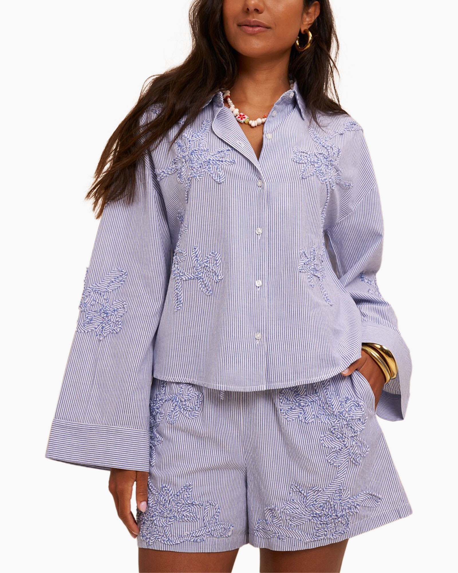 gestreepte blouse, borduring geborduurd, lange mouwen, shortsset, blauw lavendel