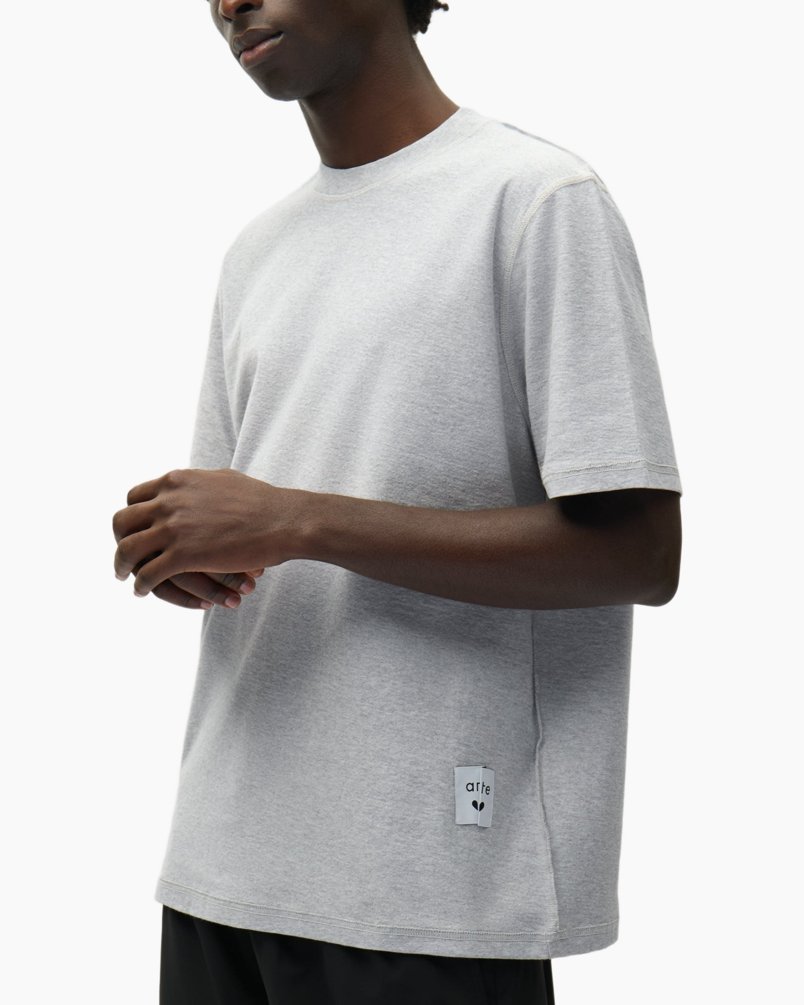 Kleding, T-shirt, Lange mouwen, Mouw, Persoon