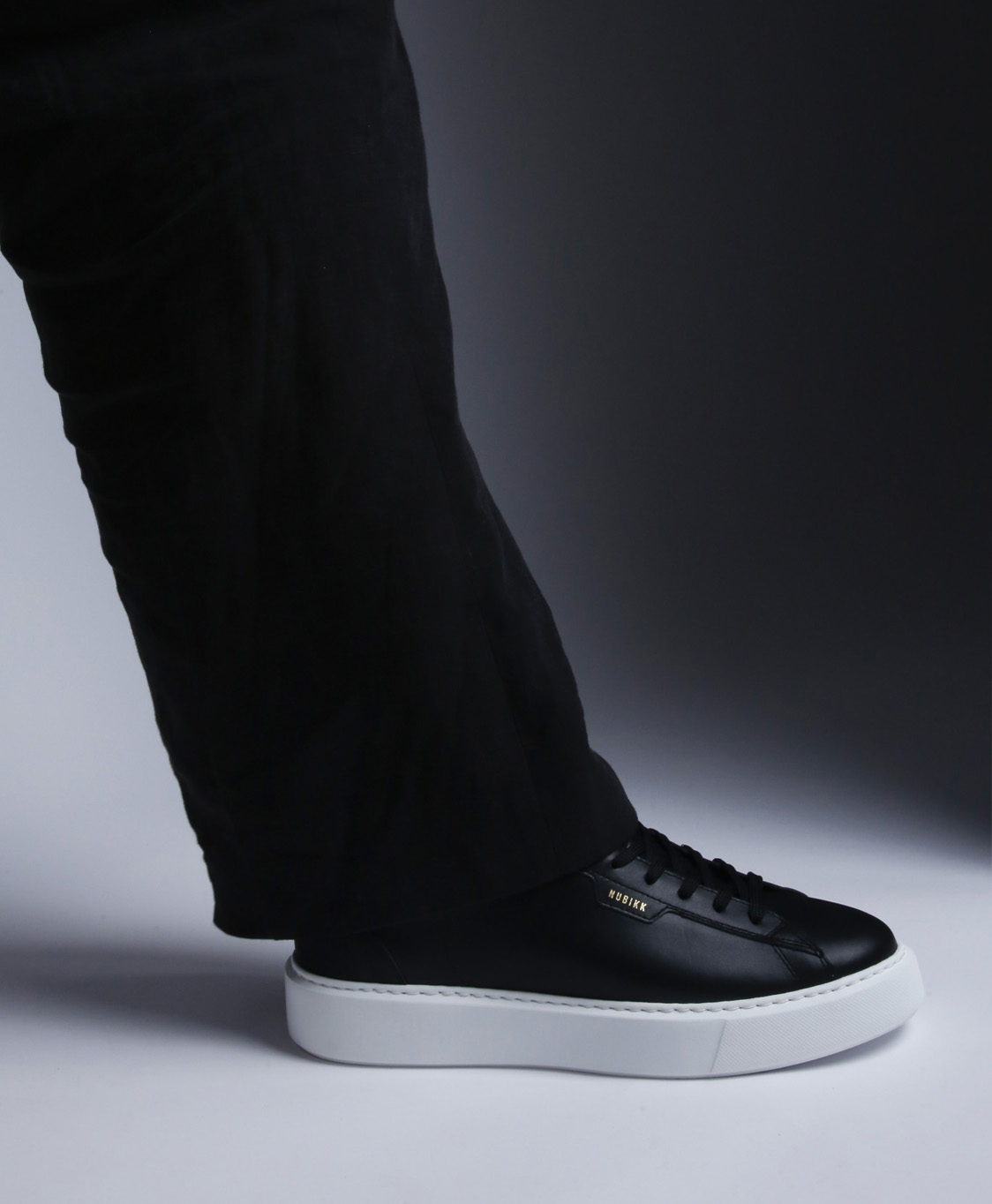Nubikk Sneaker Vince Tora Zwart