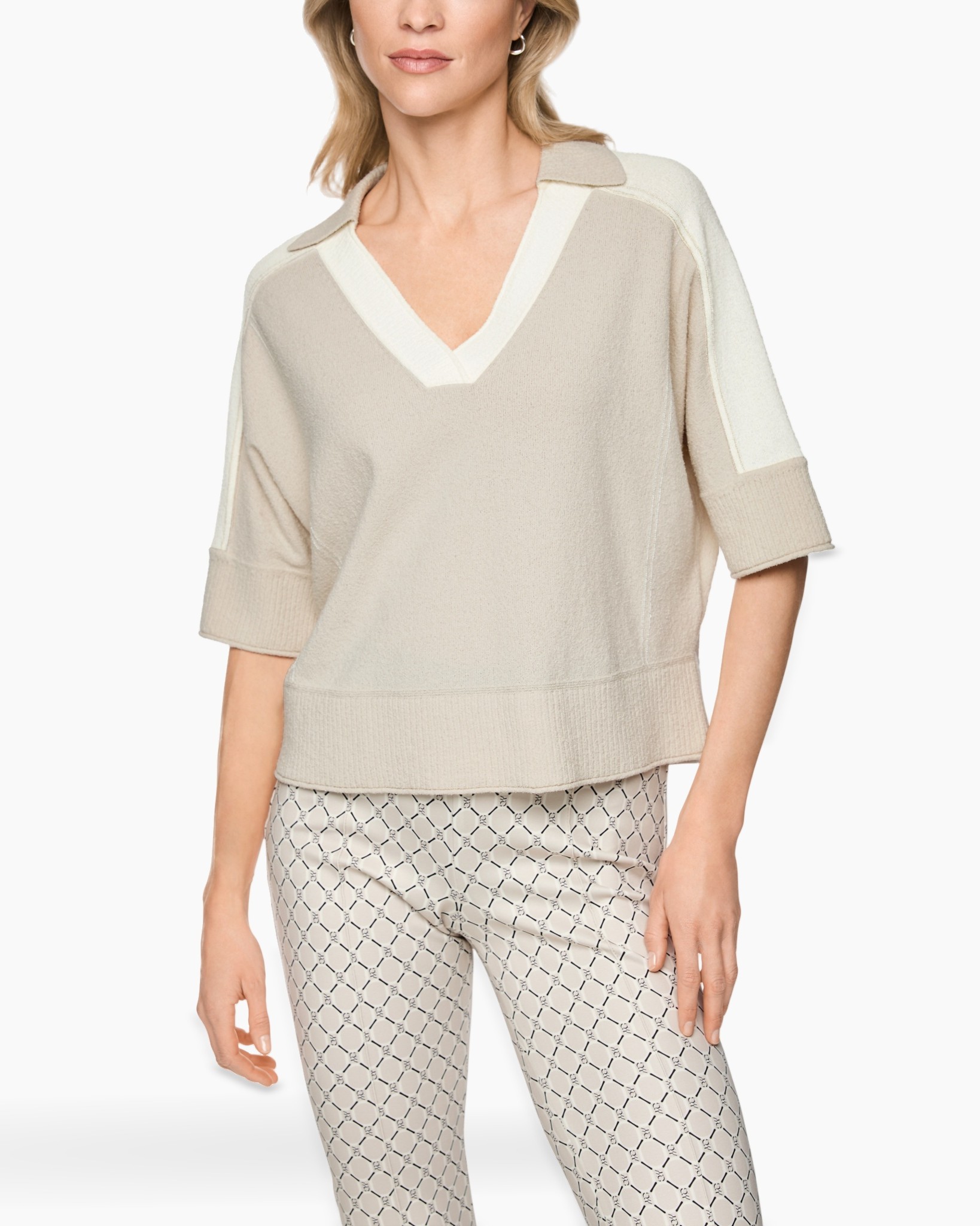 trui, v-hals, geel knoop, beige, driekwarts mouw