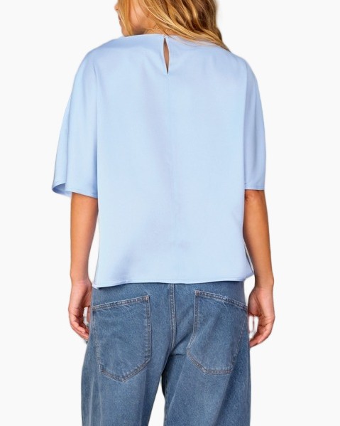 blouse, top, lichtblauw, korte mouwen, satijnstof