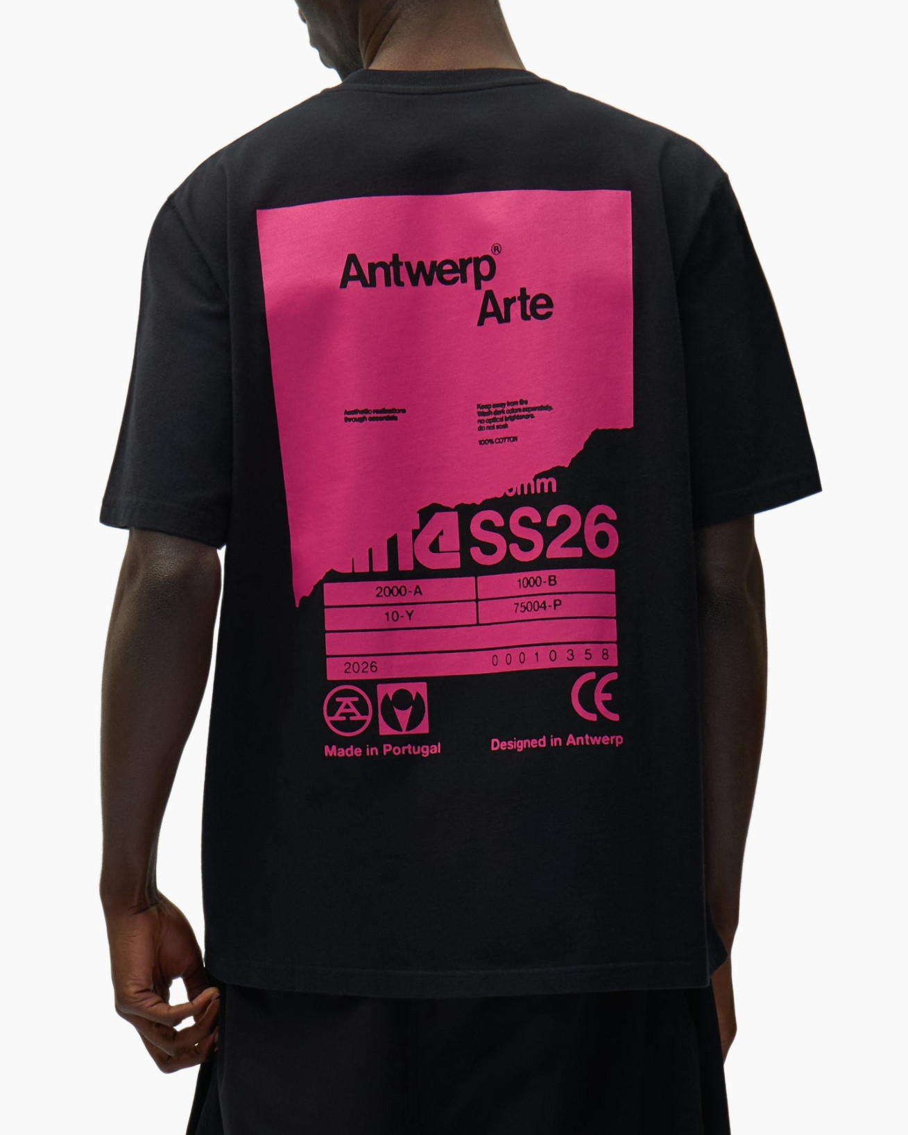 T-Shirt, Adult, Male, Man, Person