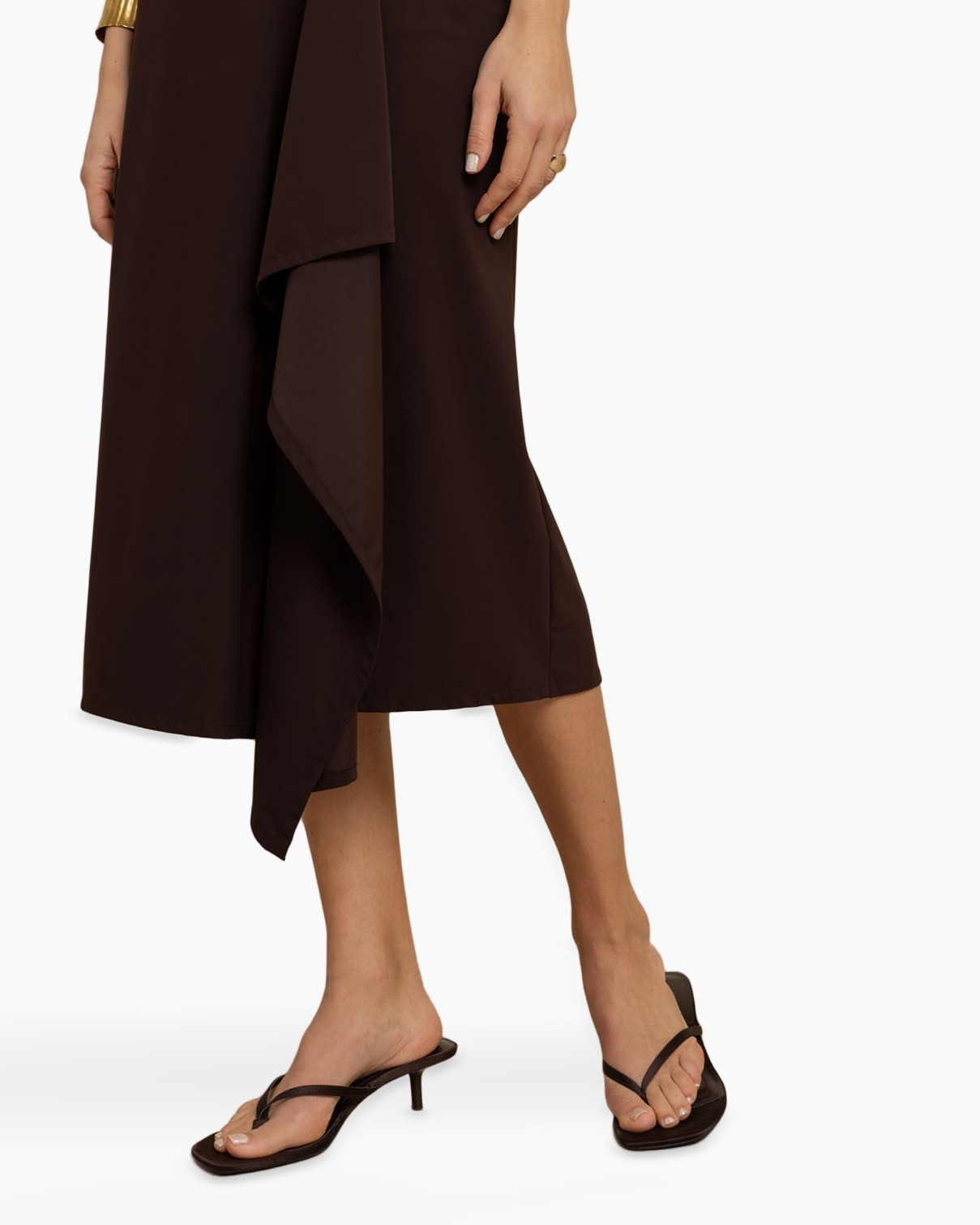 bruin, omslagrok, midi-lengte, thong sandalen