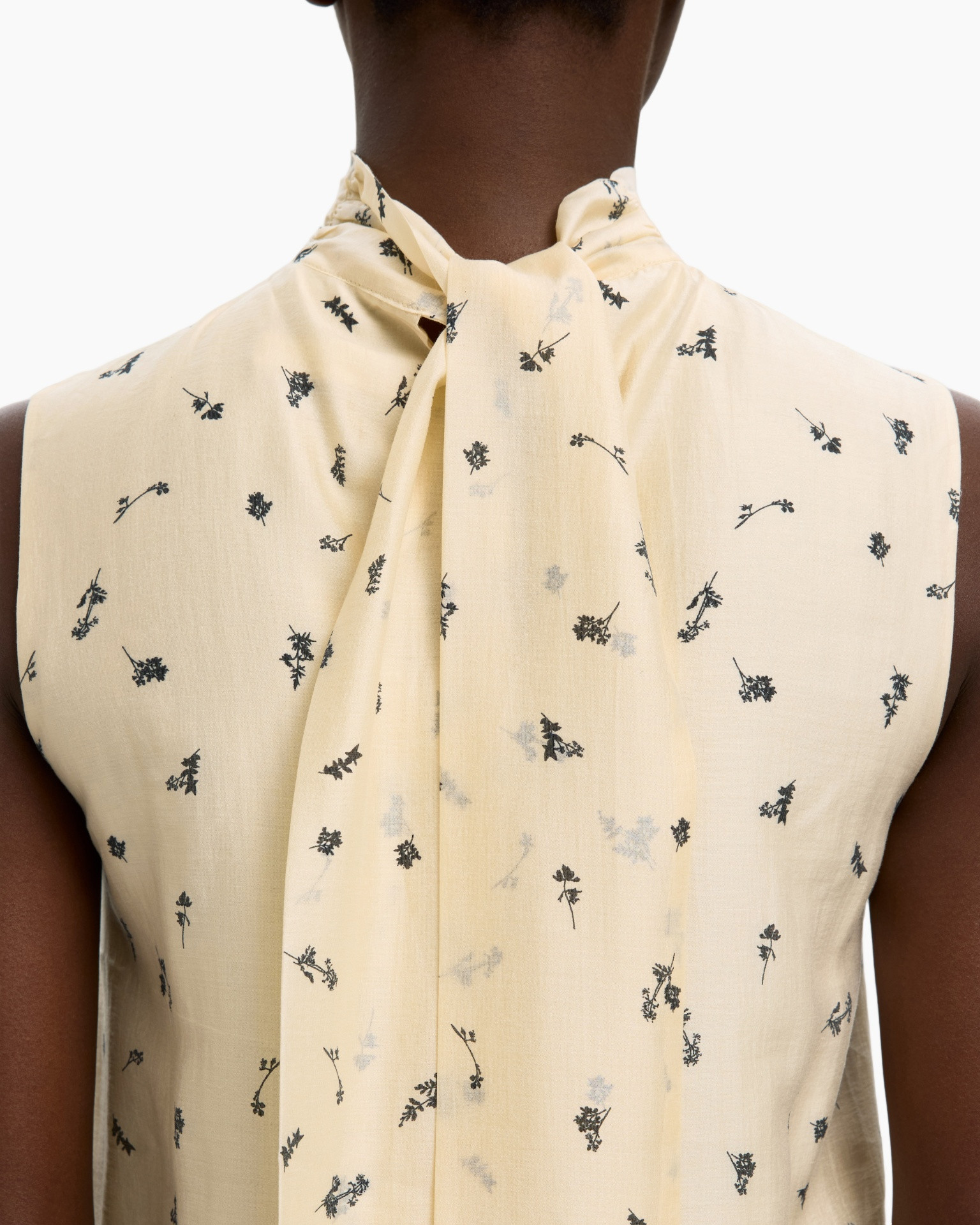 blouse, top, tie-neck, crème, fijn bloemprint