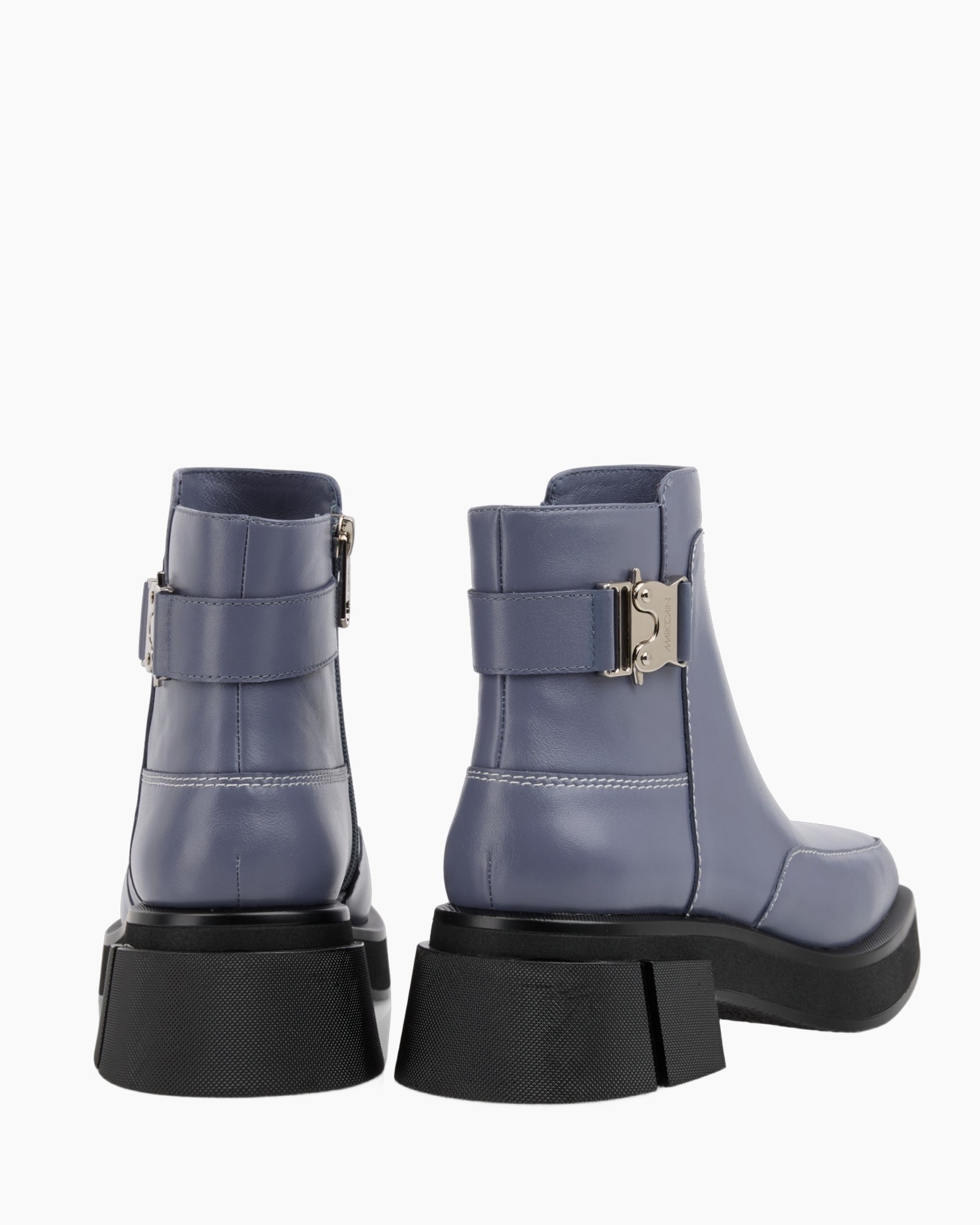enkellaars, blauwe schoen, leer, gesp, metalen gesp