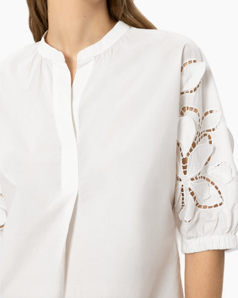 blouse, wit, linnen, borduurwerk, korte mouw