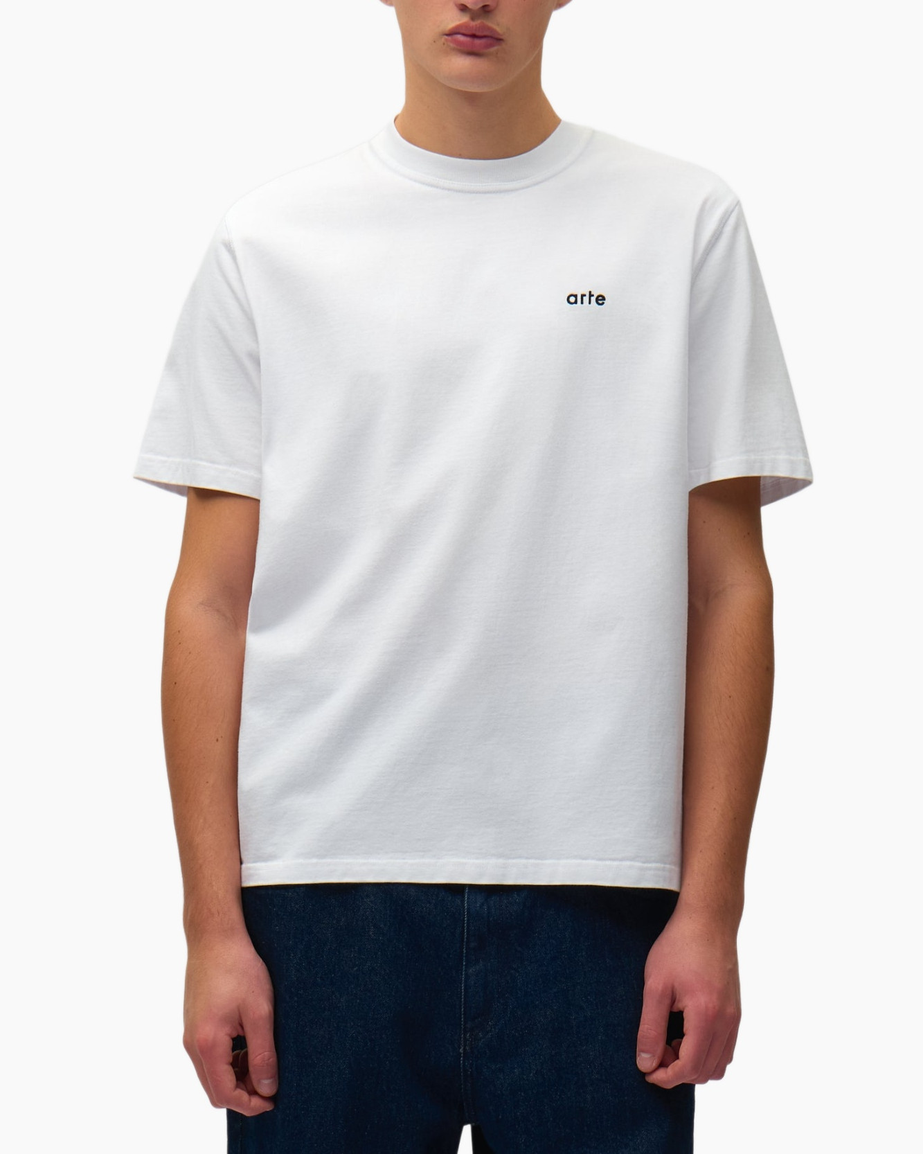 Clothing, T-Shirt, Jeans, Pants, Person