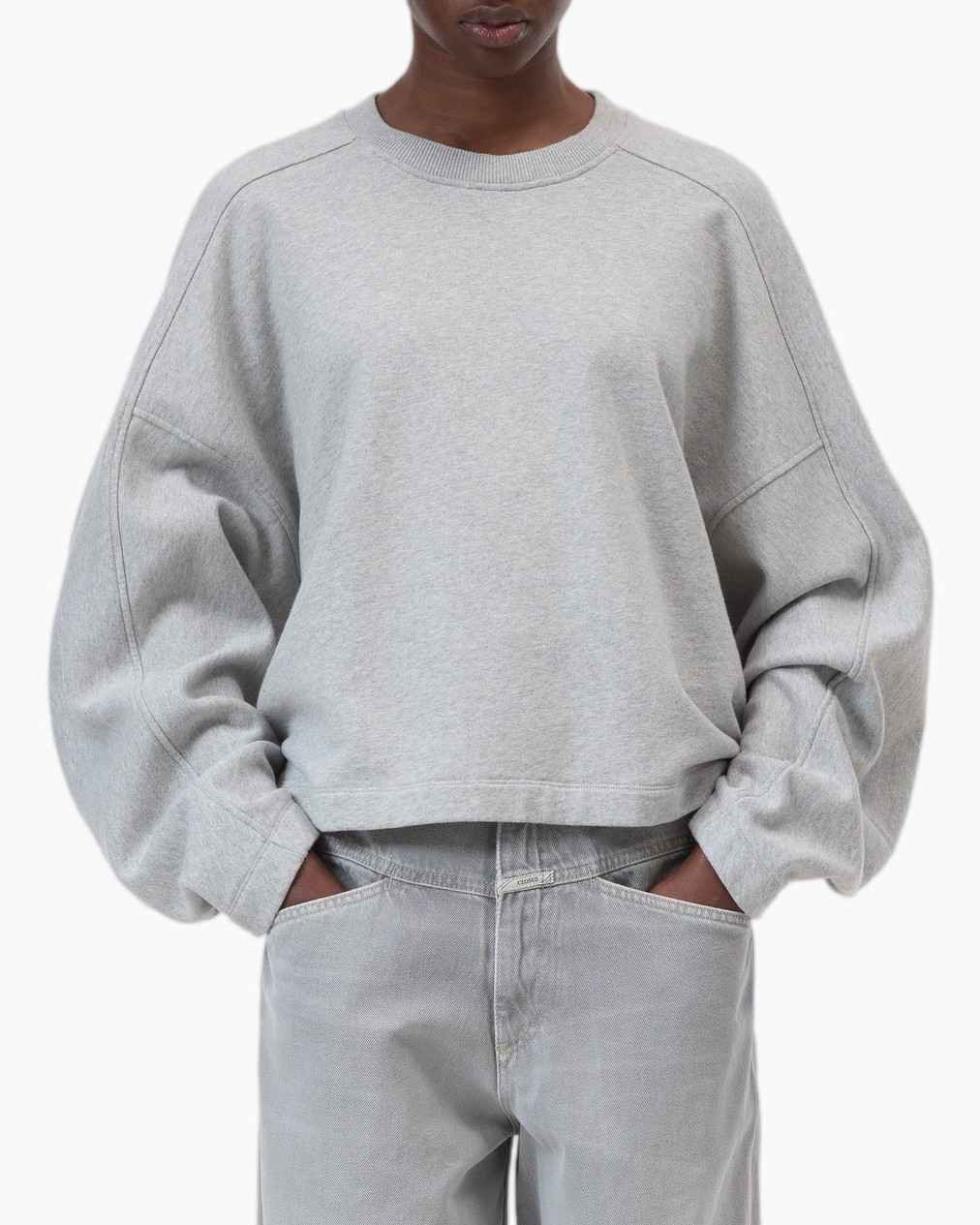 sweatshirt, grey, oversized, long sleeves, crew neck