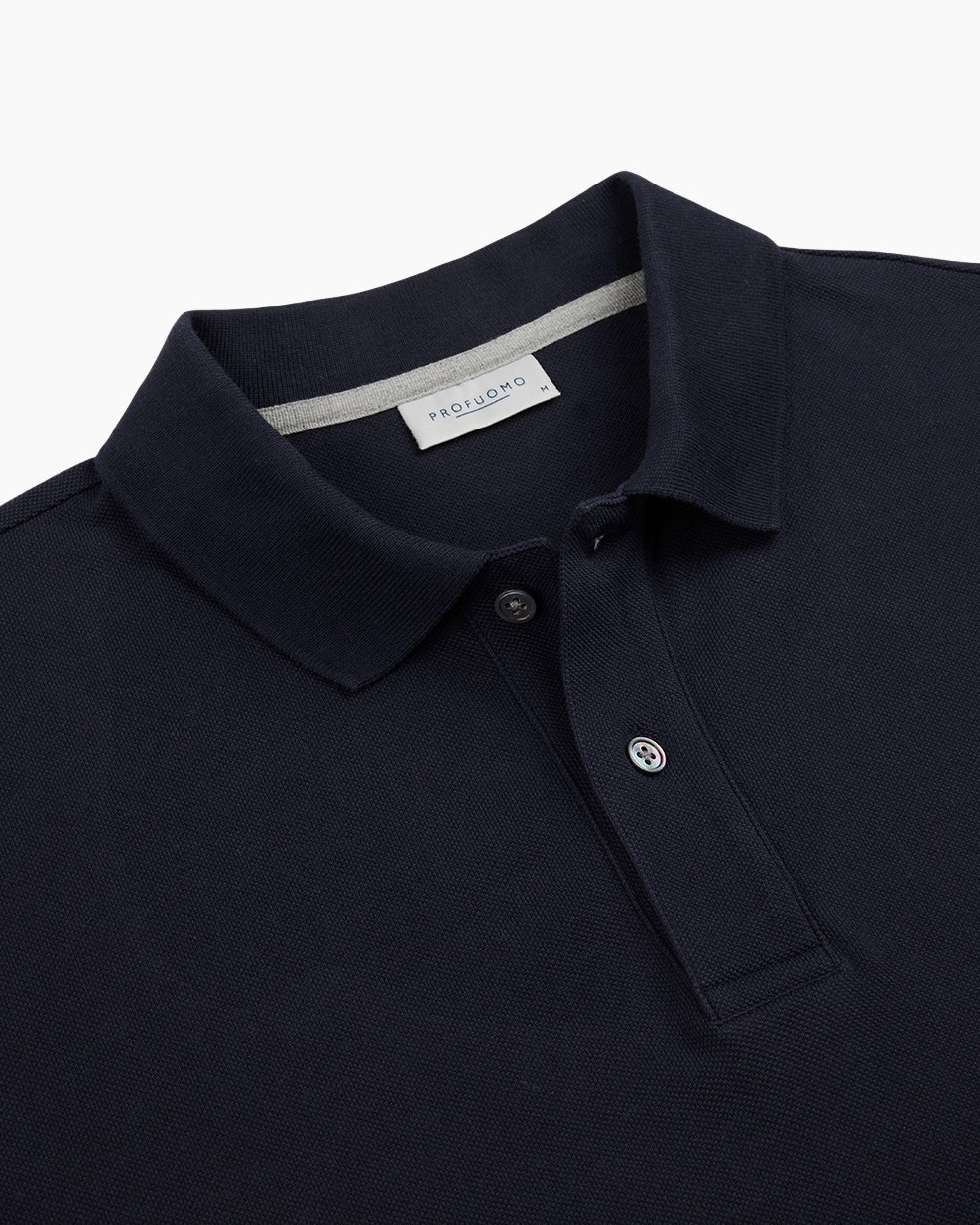polo shirt, short sleeves, navy color, collared, button placket