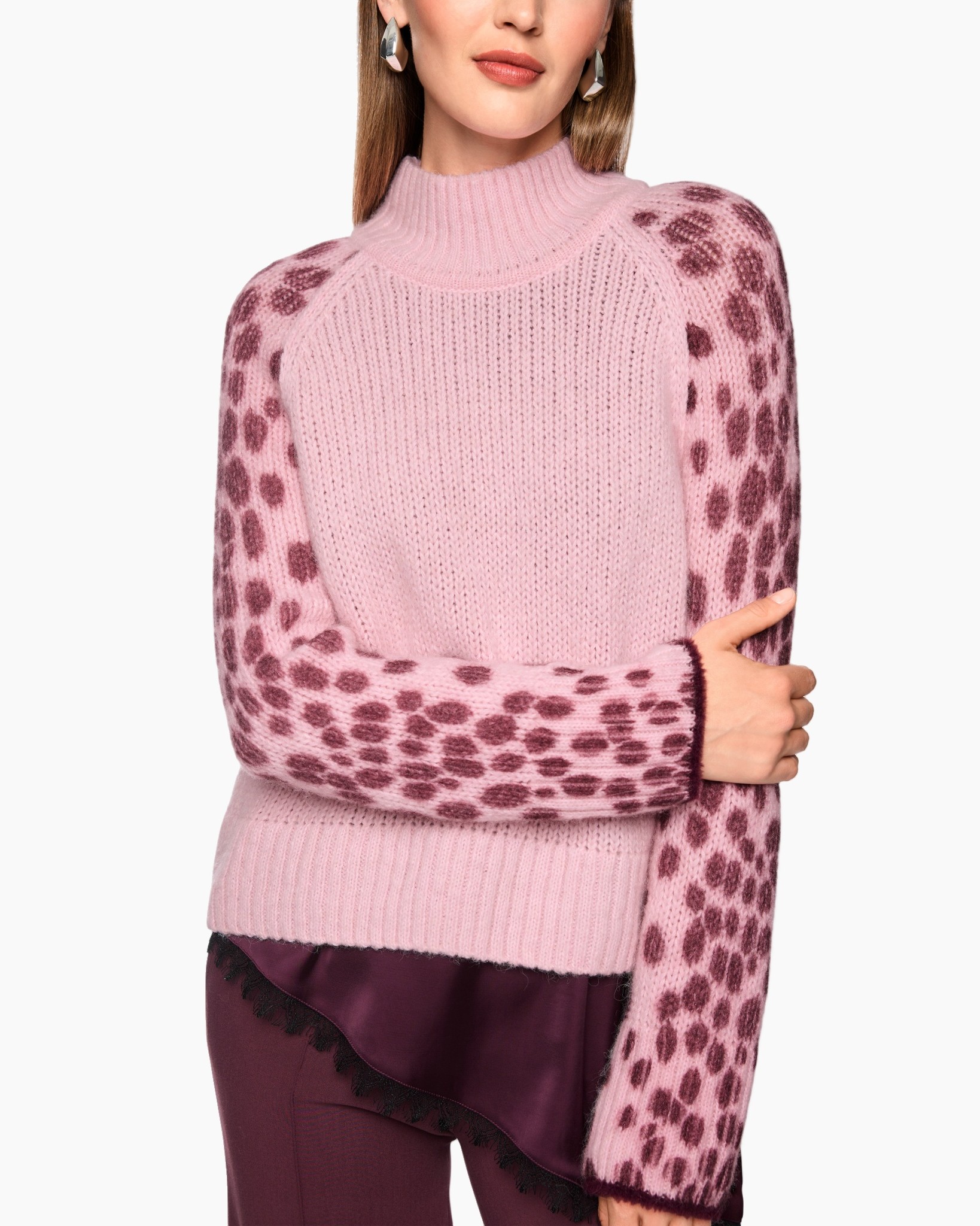 roze trui, brei trui, leeuw patroon, turtleneck, lange mouw