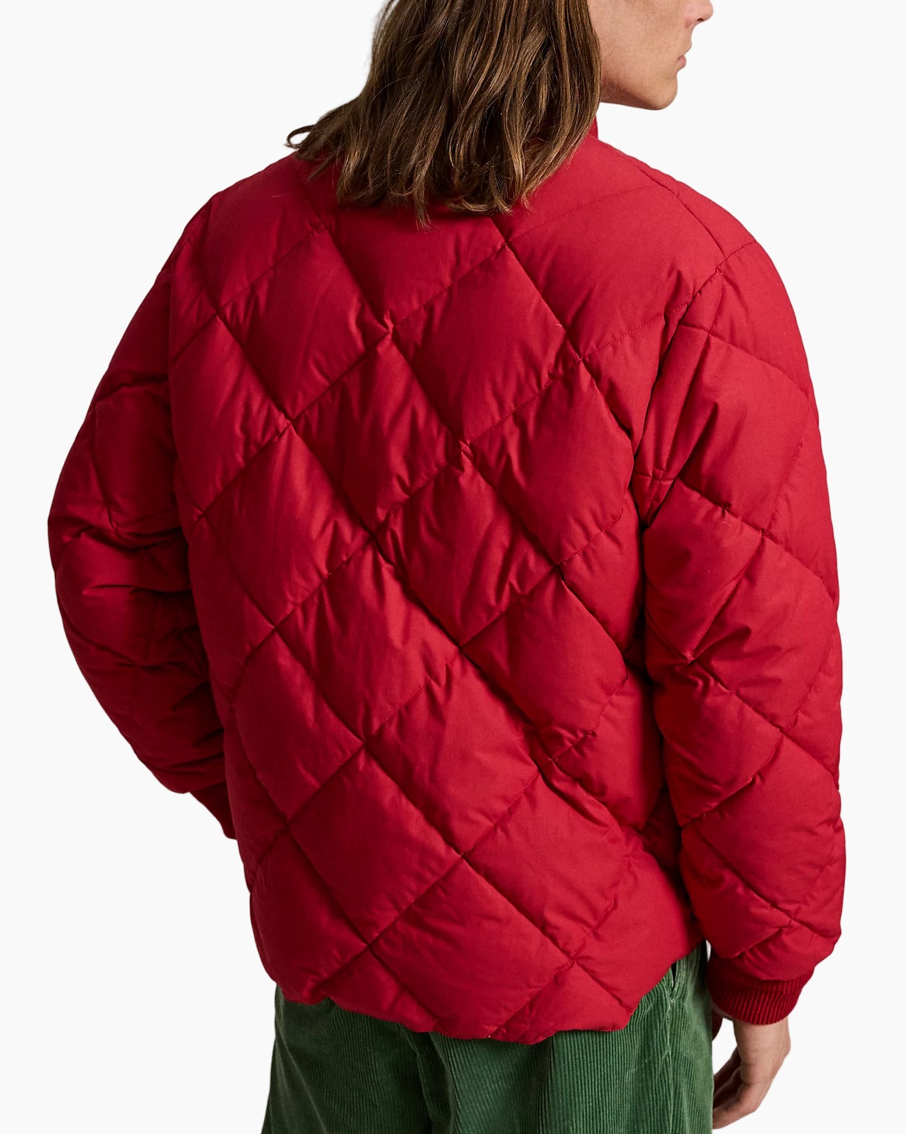 rode jas, gewatteerd, drukknoopsluiting, opstaande kraag, geborduurd detail, doorgestikte jas, rood, drukknoopsluiting, opstaande kraag, geborduurd borstlogo