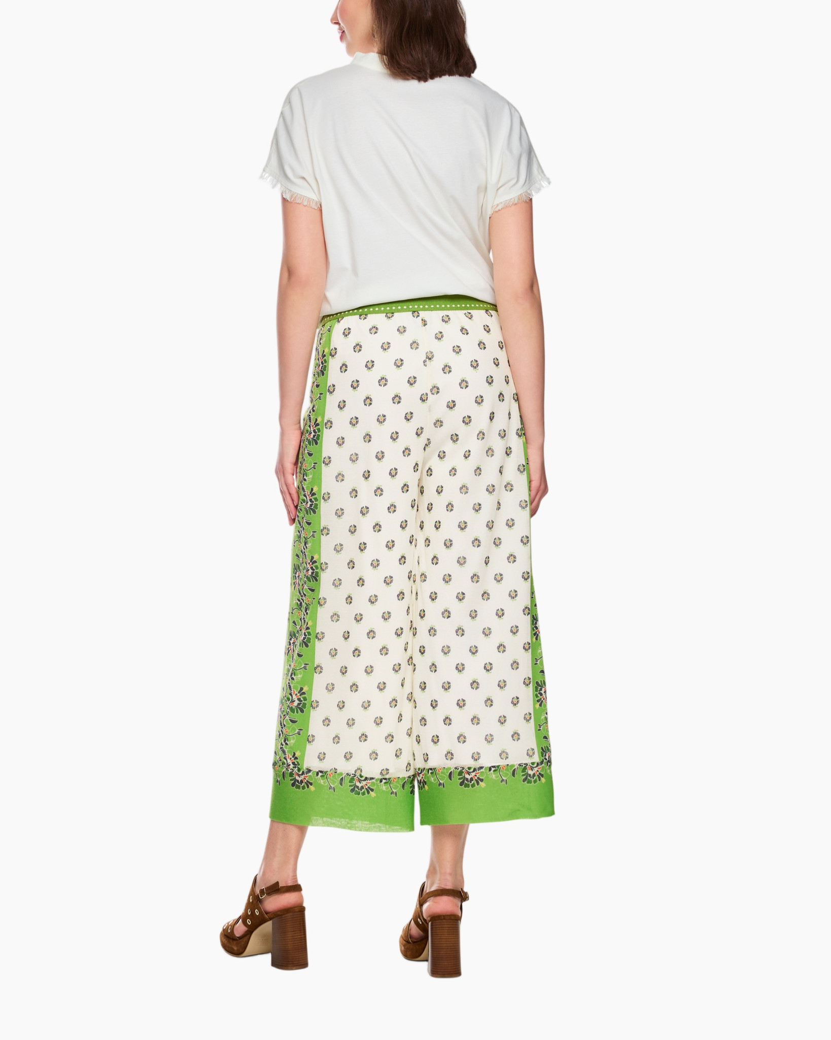 linnen top, korte mouwen, V-hals, wit, maxi-rok, groene rand, geprinte rok, wijd vertelt