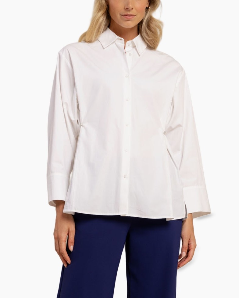 witte blouse, knopen sluiting, kraag, lange mouwen, lose pasvorm