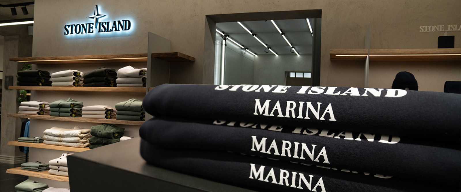 De verschillende Stone Island lijnen stap stone island marina shirts