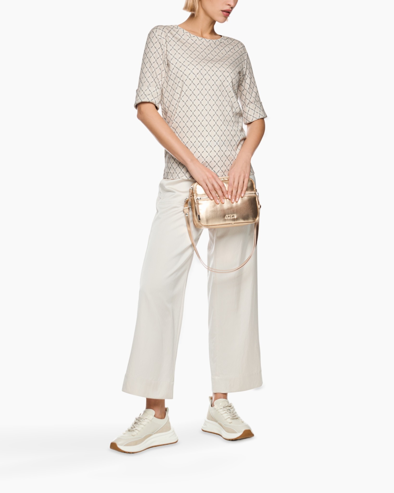 top, mesh top, beige, mouwen kort, wijdere broek