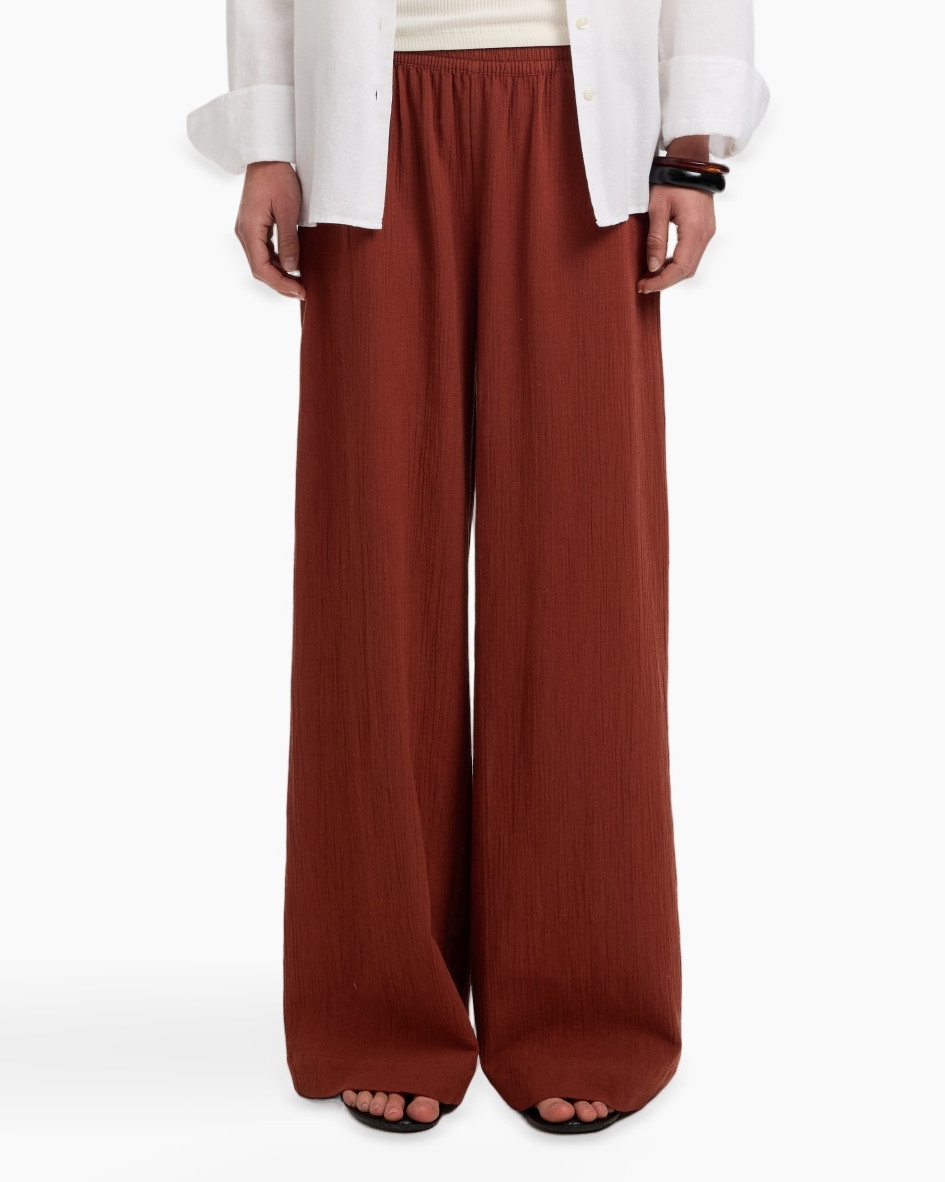 broek, wijdere pijpen, bruin, linnen-achtig, elastische taille