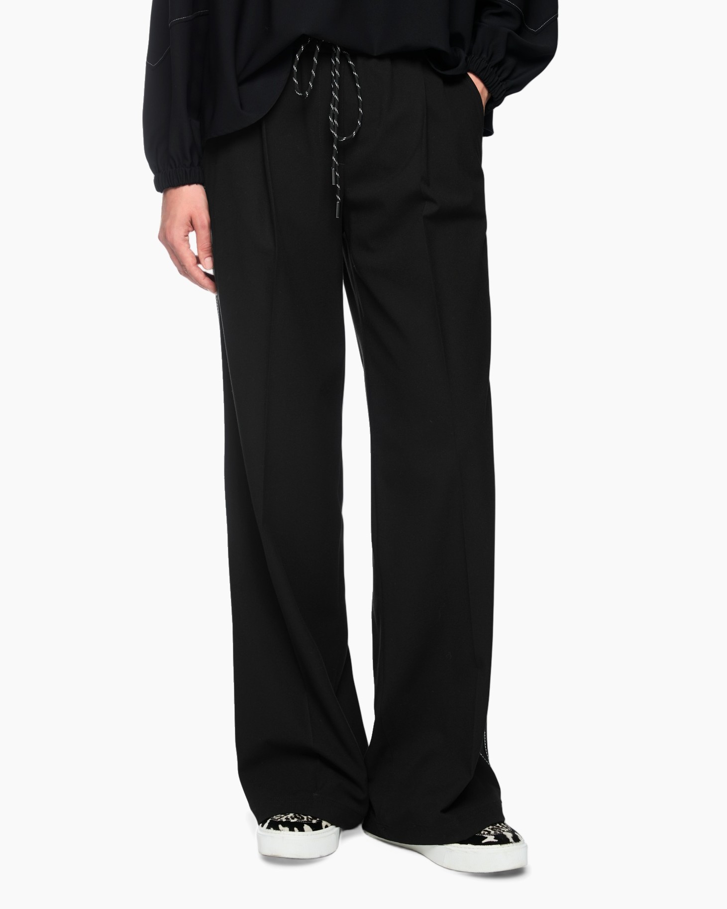 broeken, zwarte broek, touwkoord, wijdlopende pasvorm, casual broek