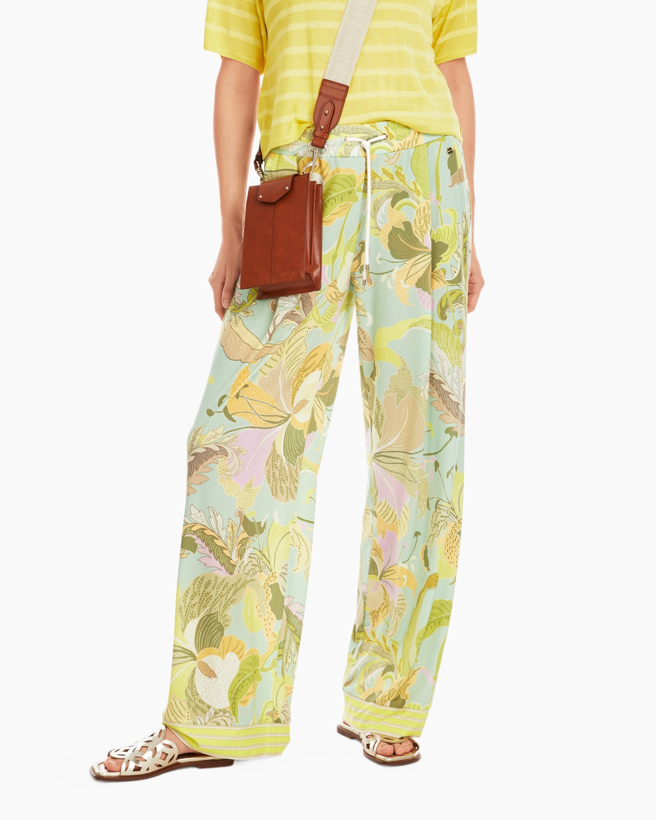 Broek Yc 81.56 J38 Geel