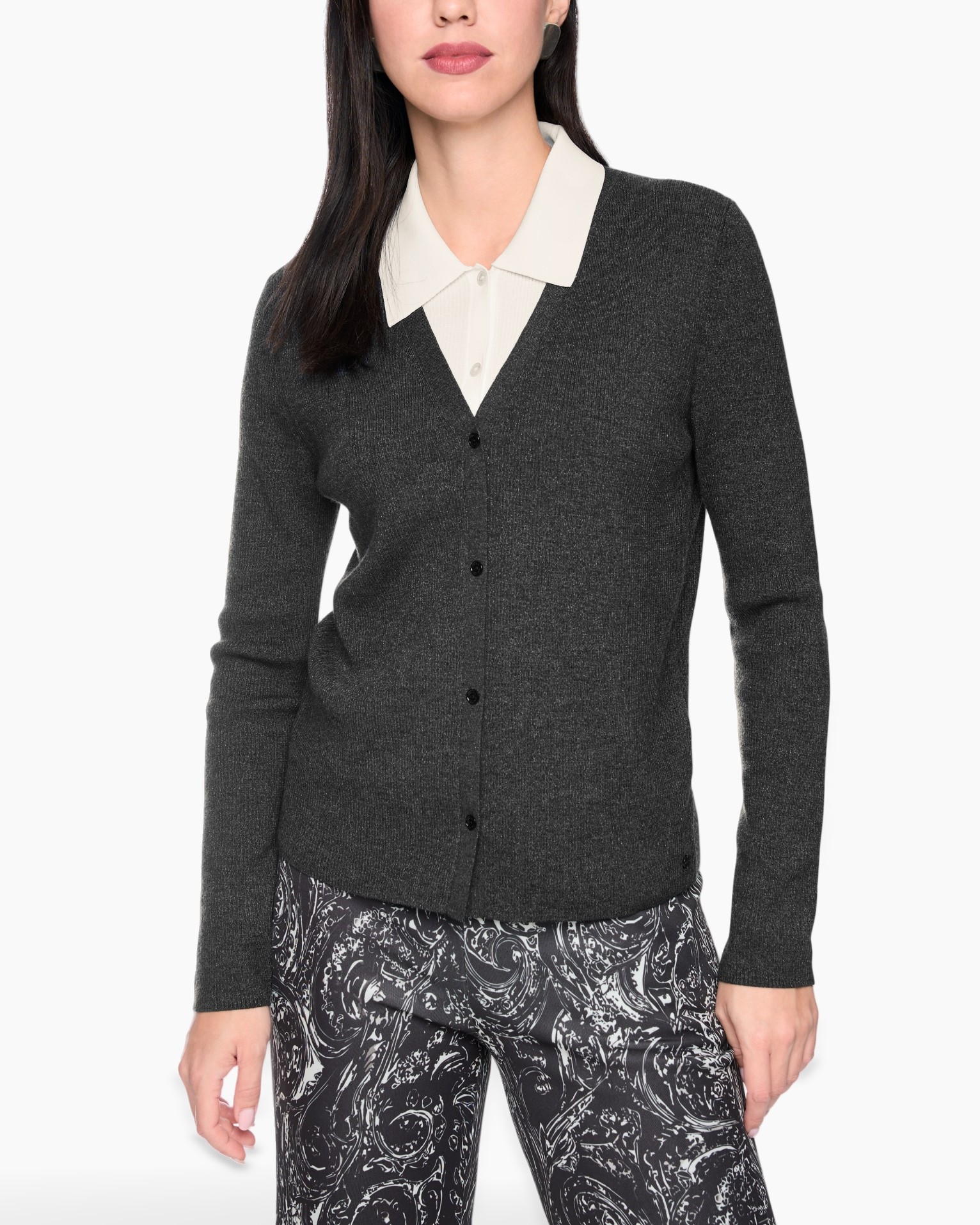 vest cardigan, knopsluit, donkergrijs, kraag, laagjes look