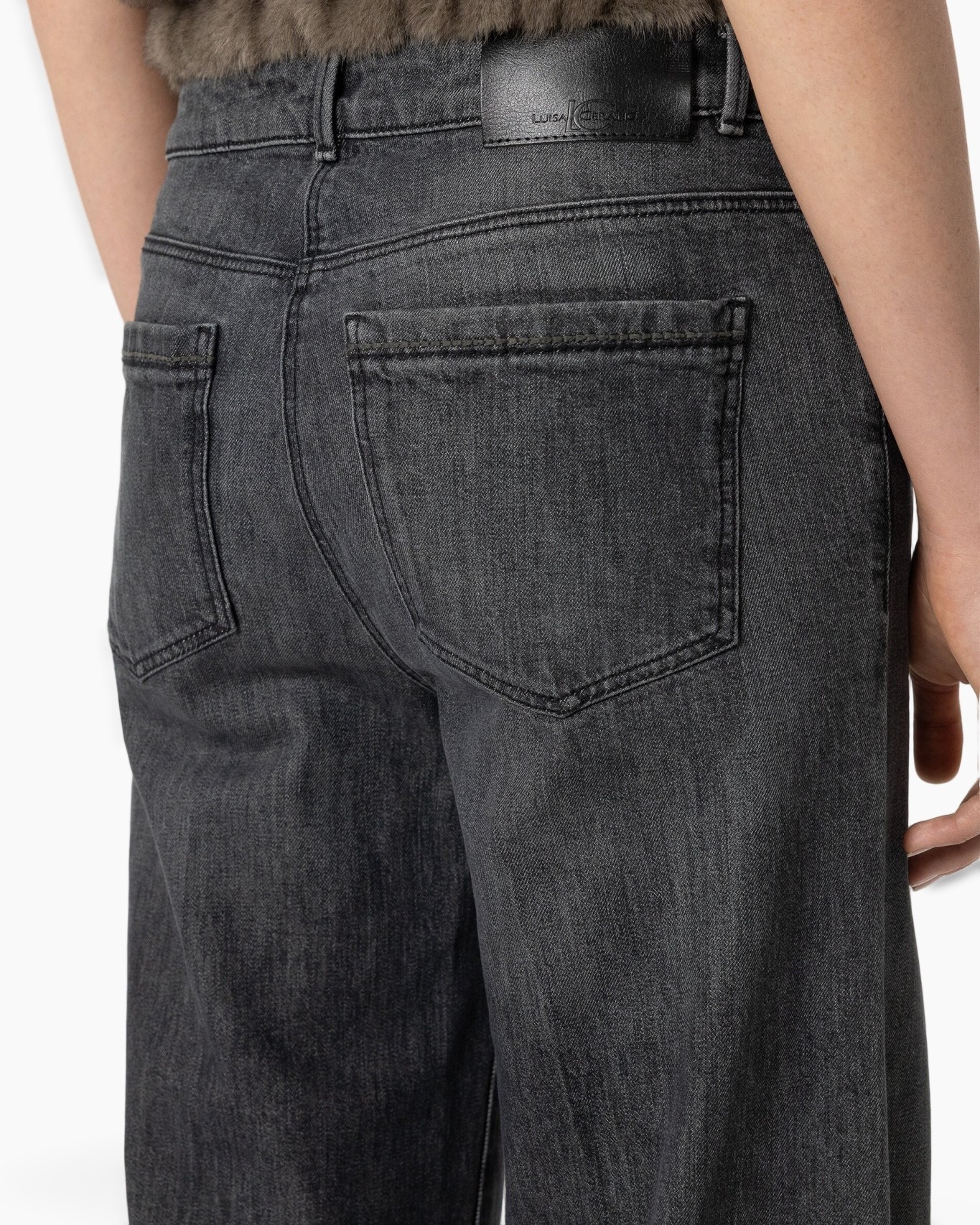 jeans, denim, achterzakken, grijs, riemlussen