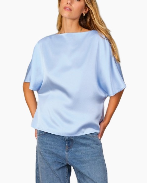 blouse, top, lichtblauw, korte mouwen, satijnstof