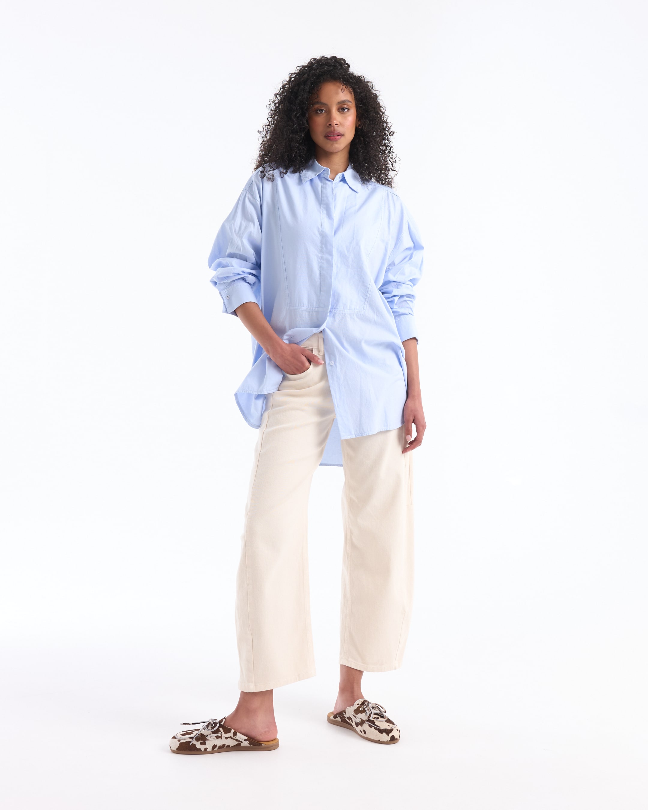 hemd, lange blouse, blauwe blouse, kraagdetail, losse pasvorm, hemd, knopenoverhemd, oversized, blauw, casual