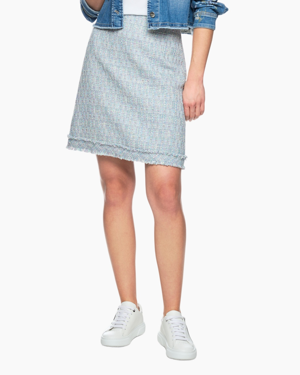 skirt, tweed, frayed hem, knee-length, white sneakers