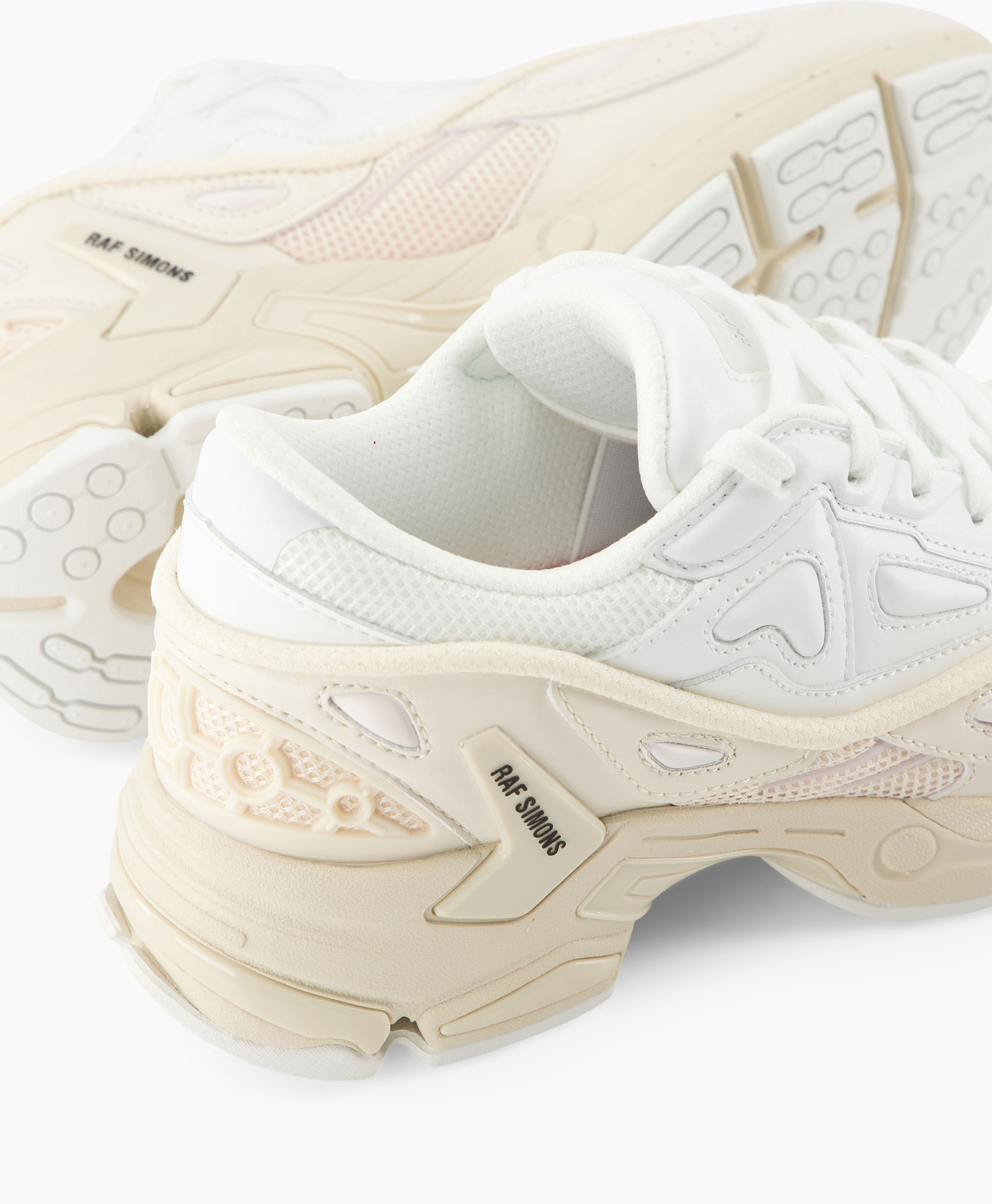 Raf Simons (runner) Sneaker Pharaxus Off White