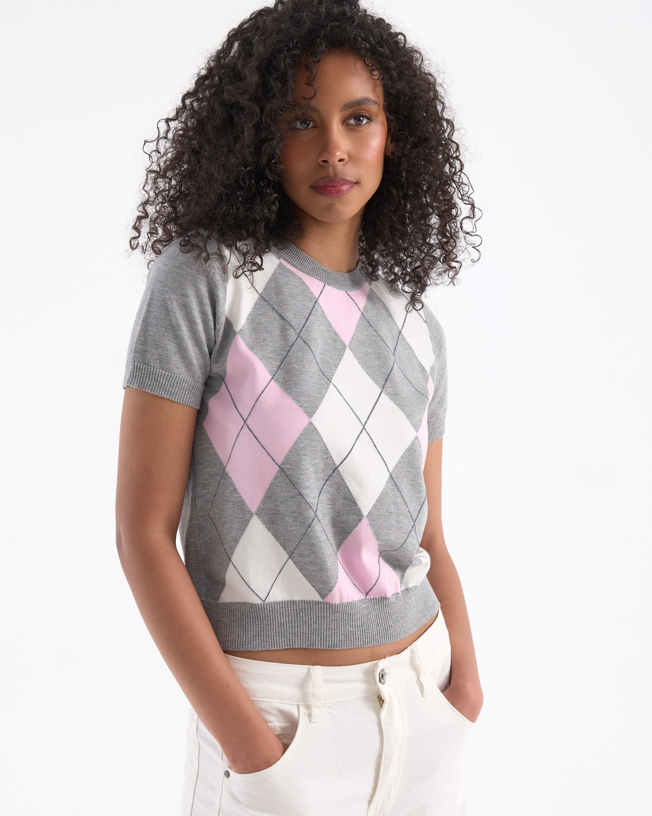 cropped sweater, argyle pattern, short sleeves, pink gray white, knit top