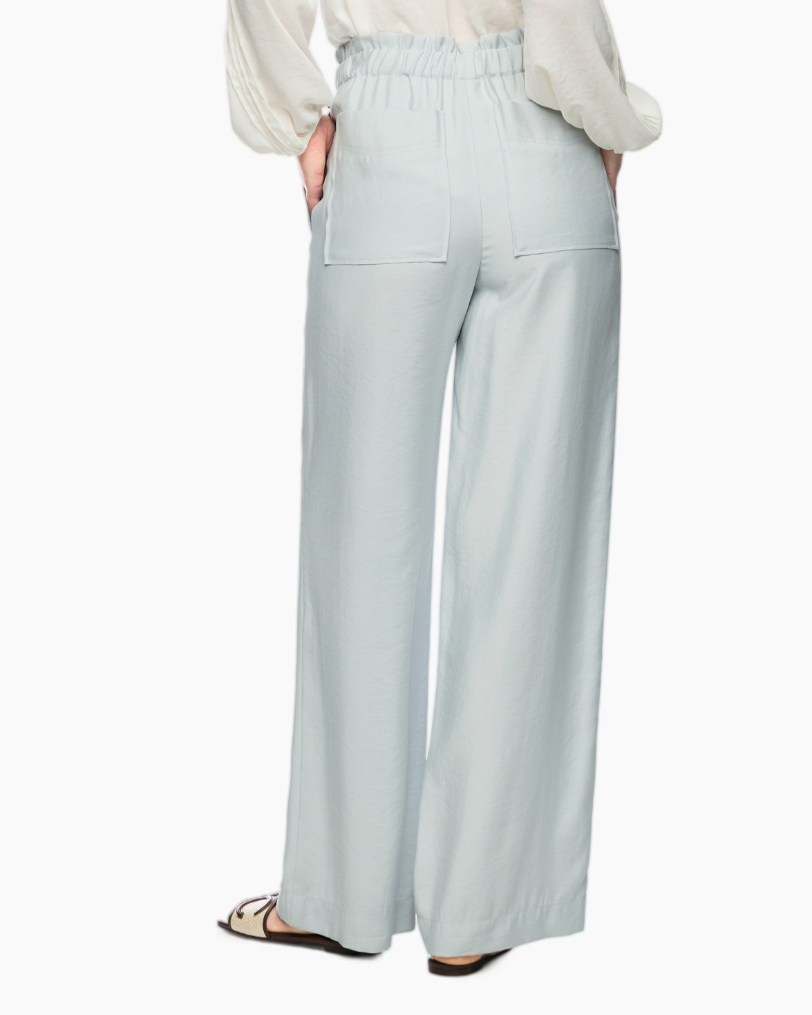 broek, wijdere pasvorm, zakken, elastische taille, lichtblauw