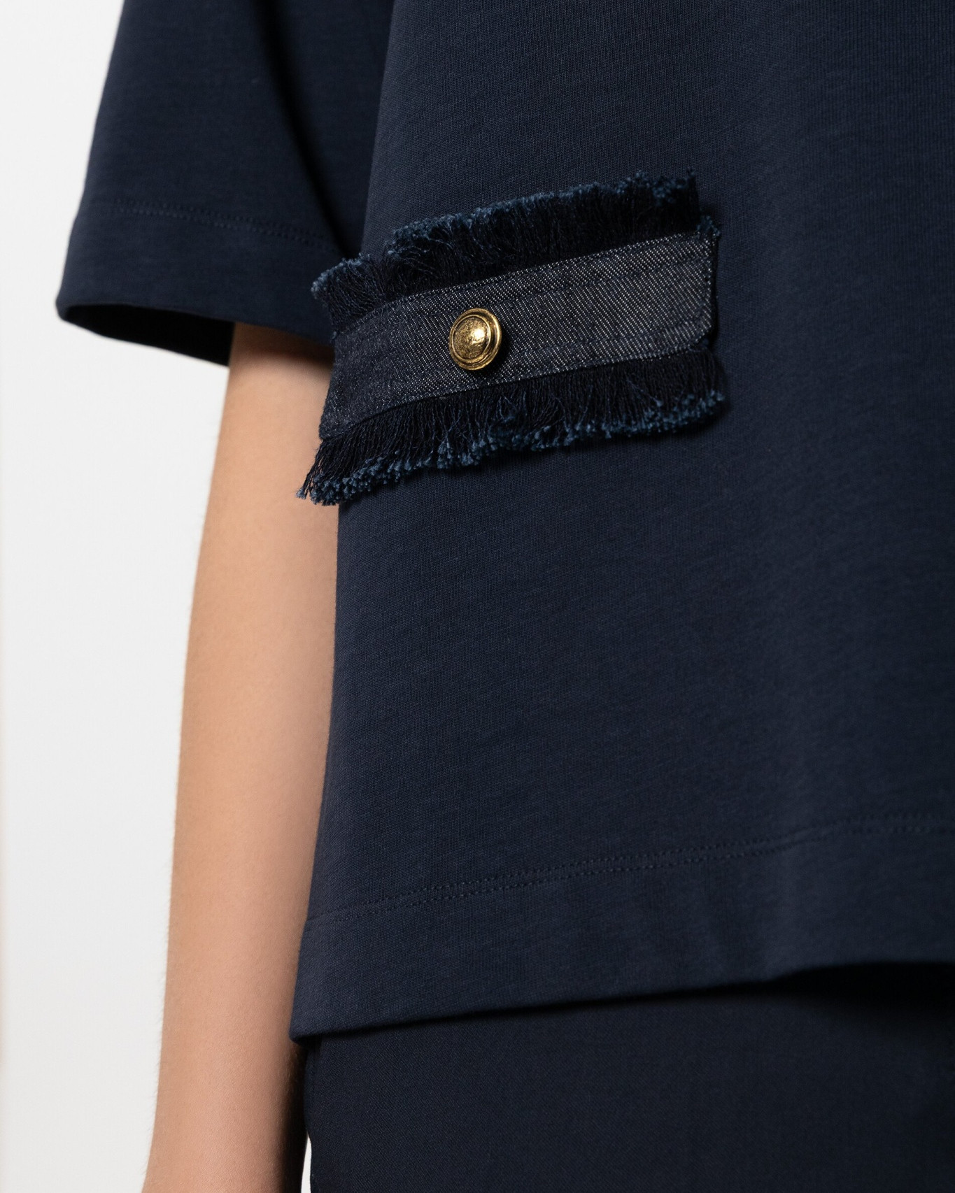 Accessories, Cuff, Person, Belt, Glove