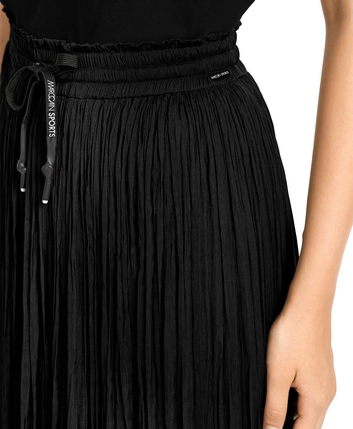 Marccain Sport Rok Us 71.01 W39 Zwart