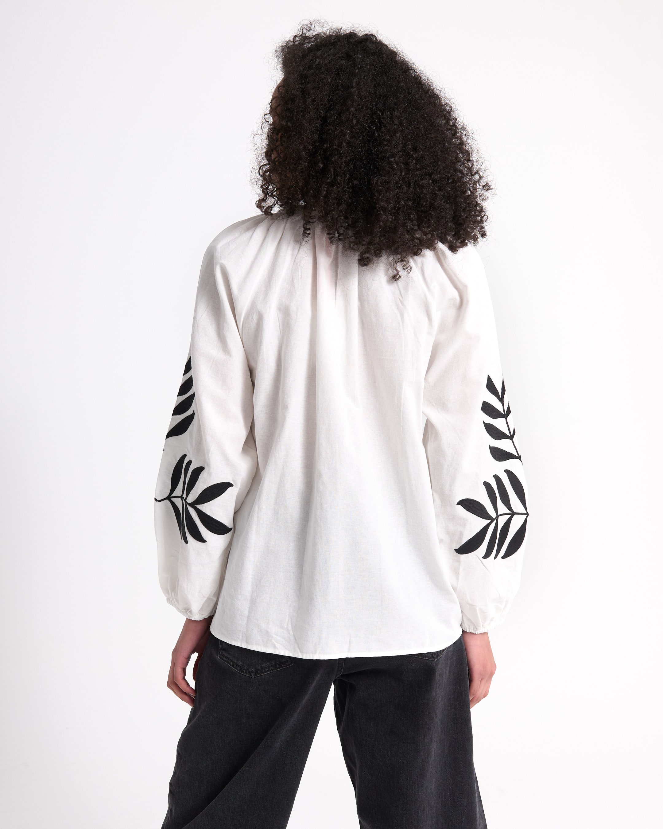 white blouse, linen blouse, long sleeve, embroidery sleeve, back view
