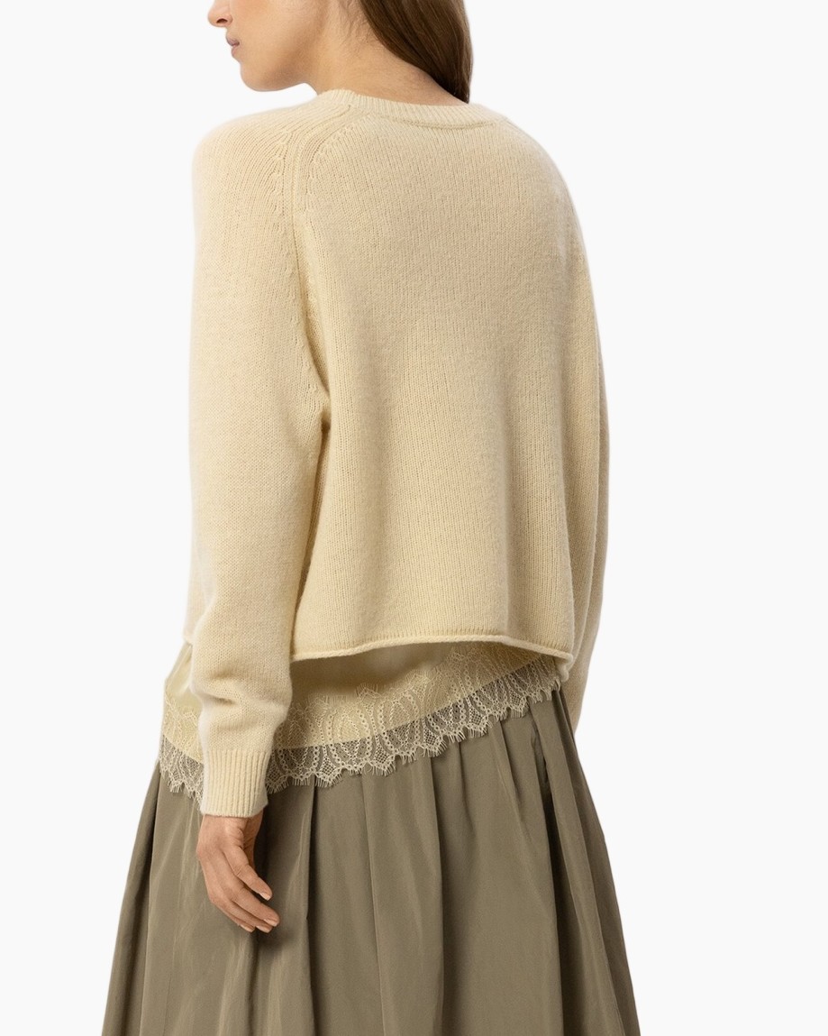 gebreide trui, beige, kantafwerking, gelaagde rok, lange mouwen