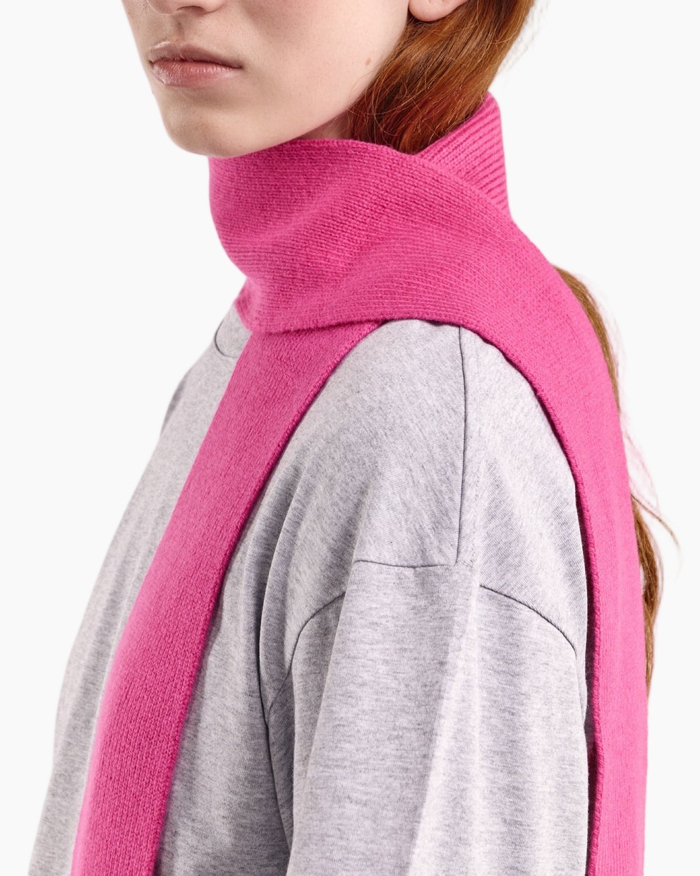 sjaal, roze sjaal, rolkraag, laagjes outfit, middellange rok