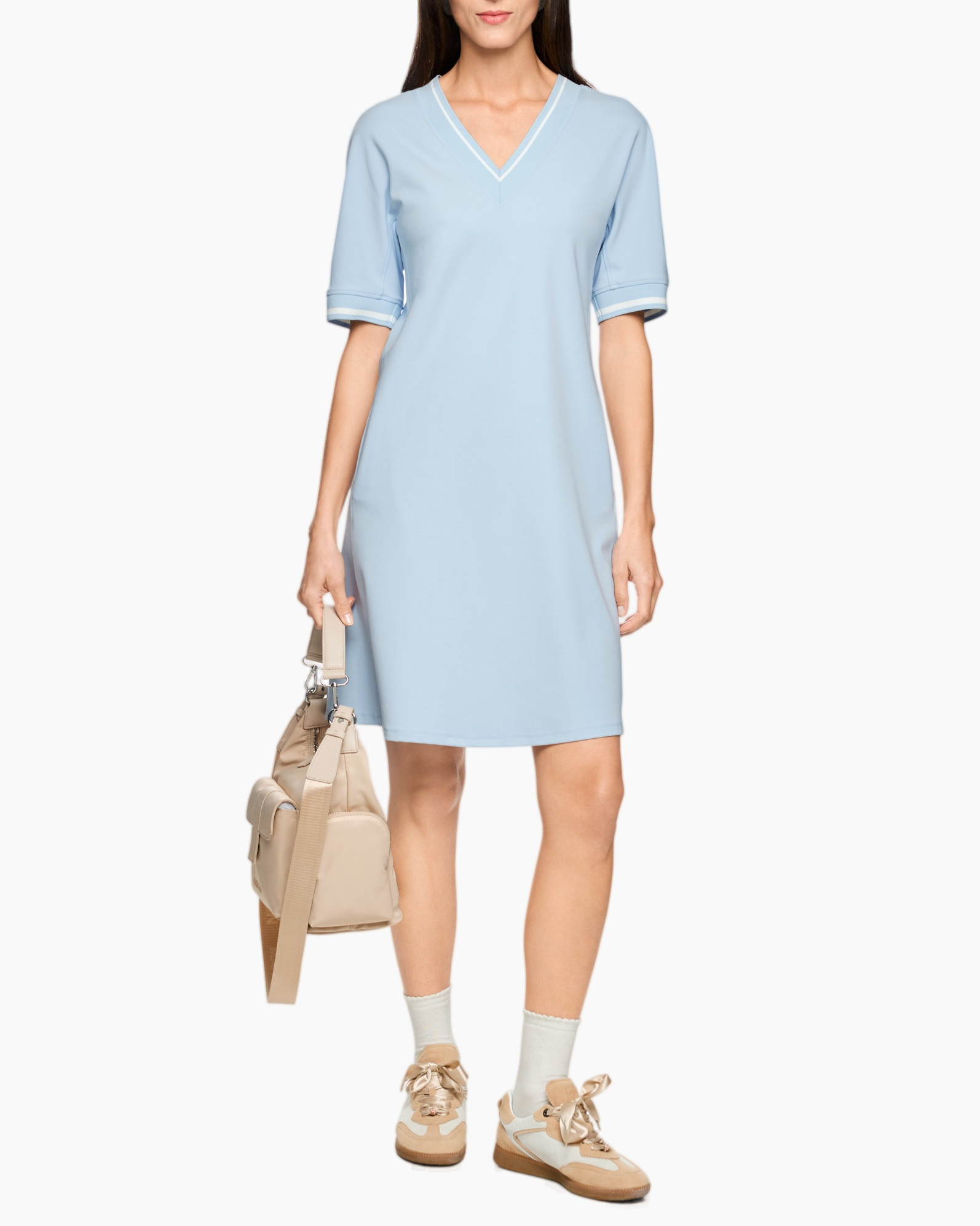 jurk, knee-lengte, lichtblauw, v-hals, korte mouwen