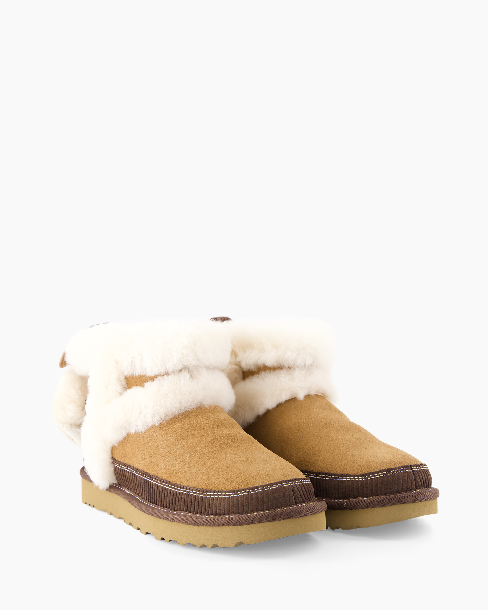 enkellaars, shearling, tan suède, rubberen zool, gevoerde voering