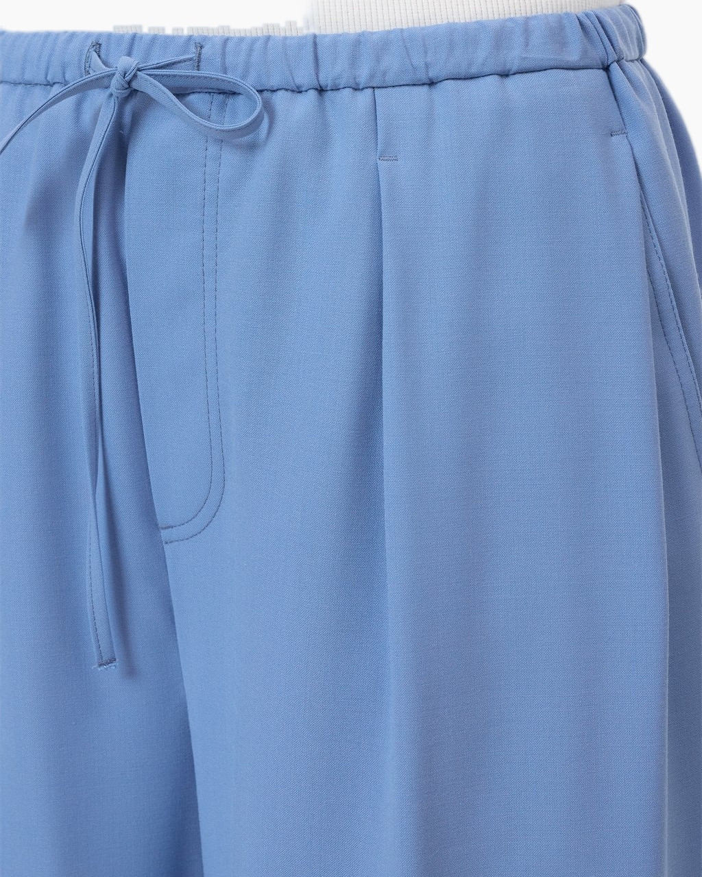 touwtje, elastische tailleband, blauw, broek, zacht materiaal