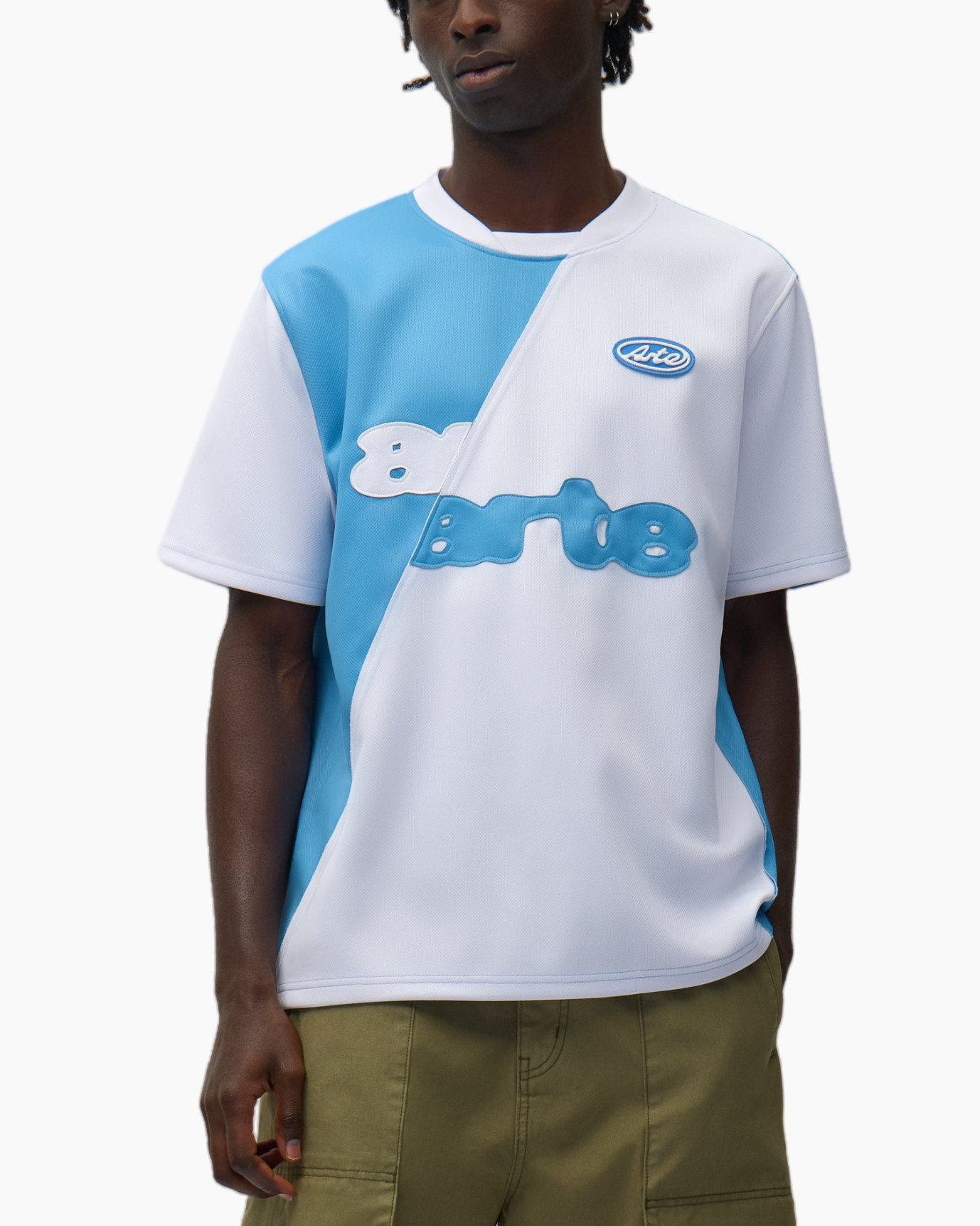 t-shirt, mouwlengte kort, grafisch, blauw wit, logo patch