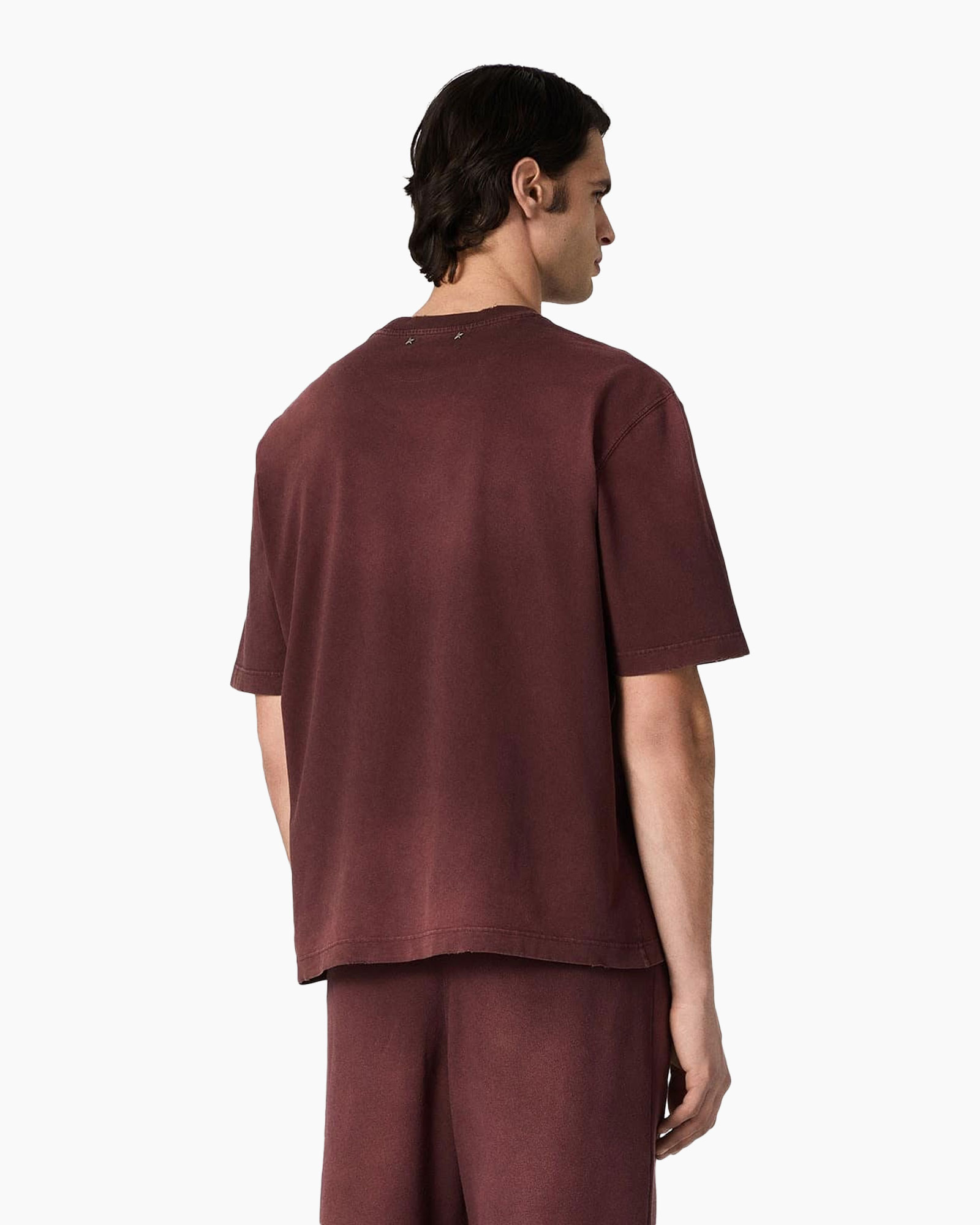 t-shirt, halsvest?, short sleeve, maroon, effen kleur