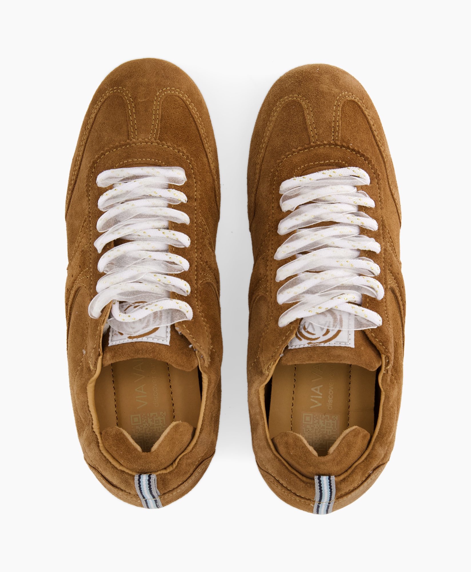 Suede, Clothing, Footwear, Shoe, Sneaker