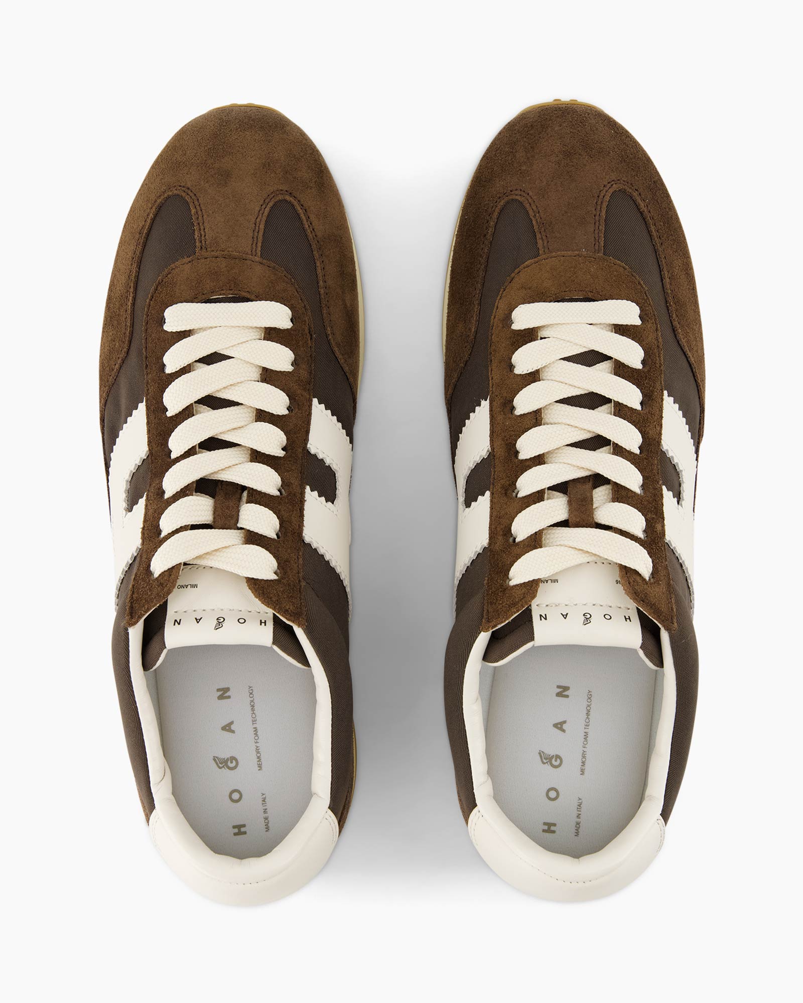 sneakers, bruin, suede, witte streep, veters