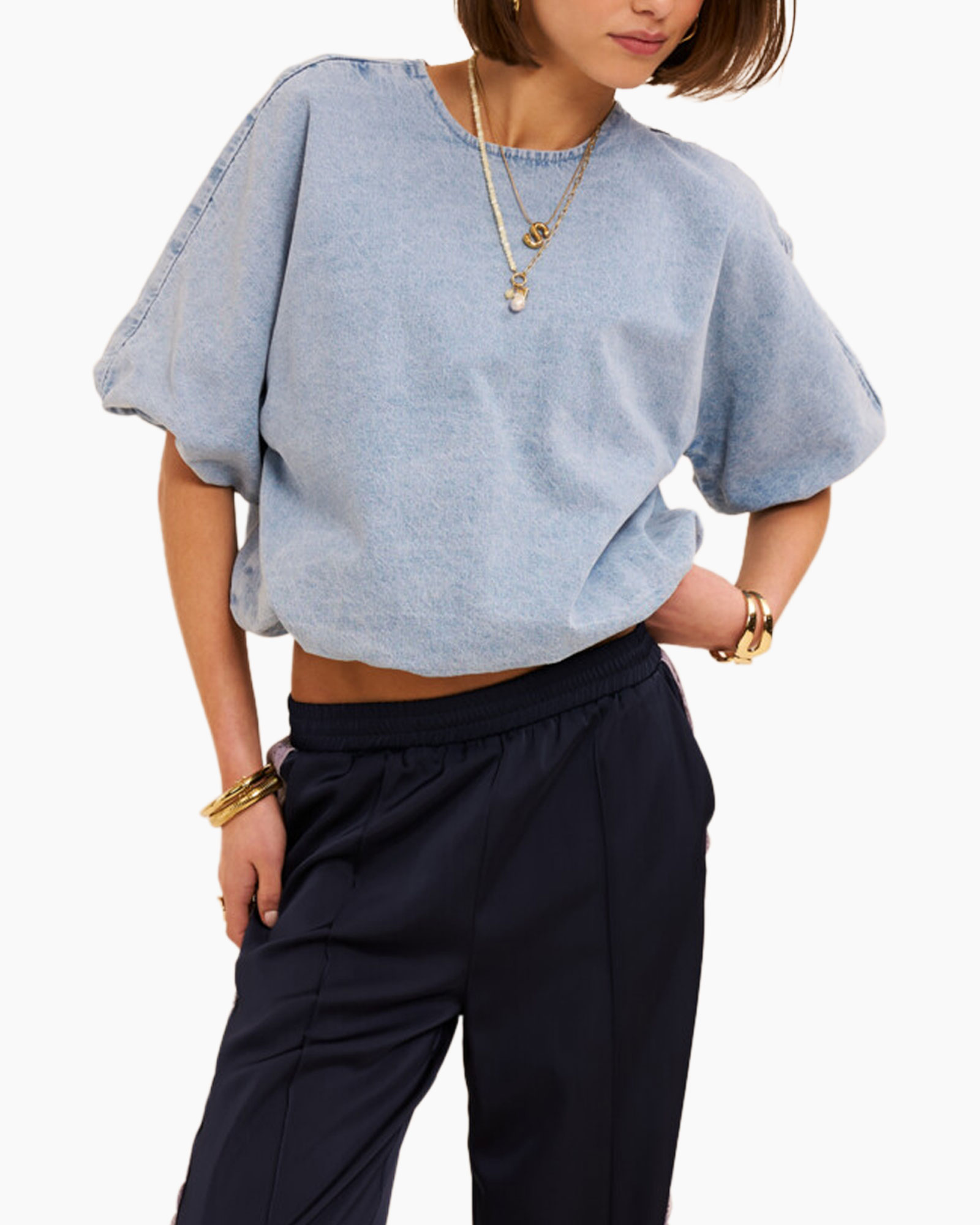 denim top, puff sleeve, light blue, cropped tee, casual top