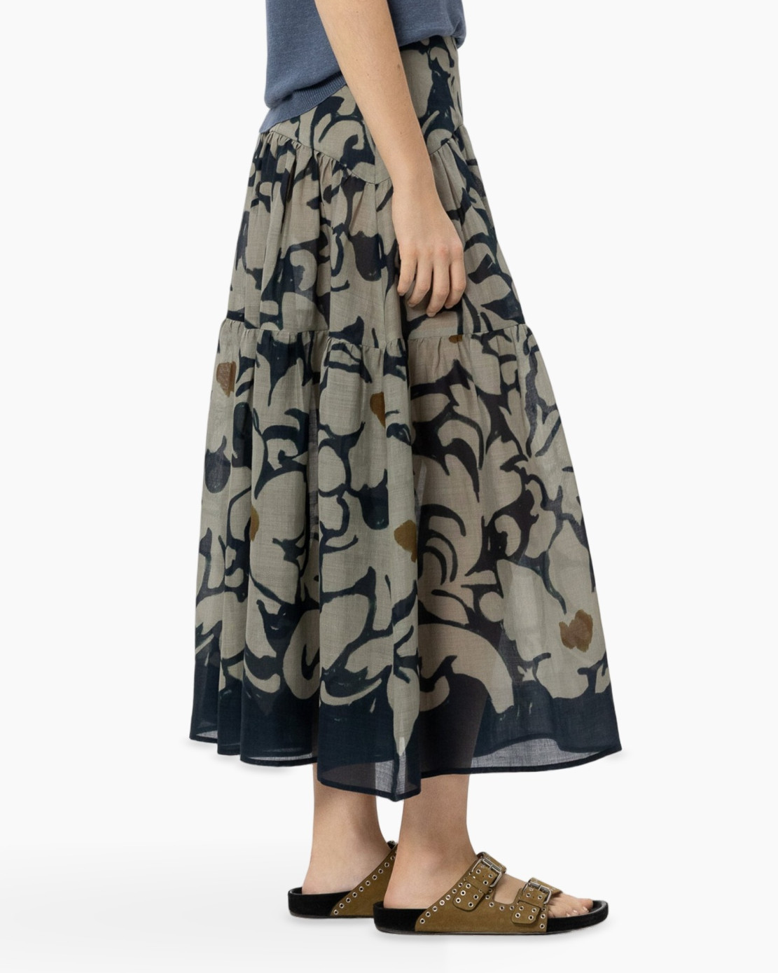 rok, maxi, patroon met bloemen, midi lengte, sandalen