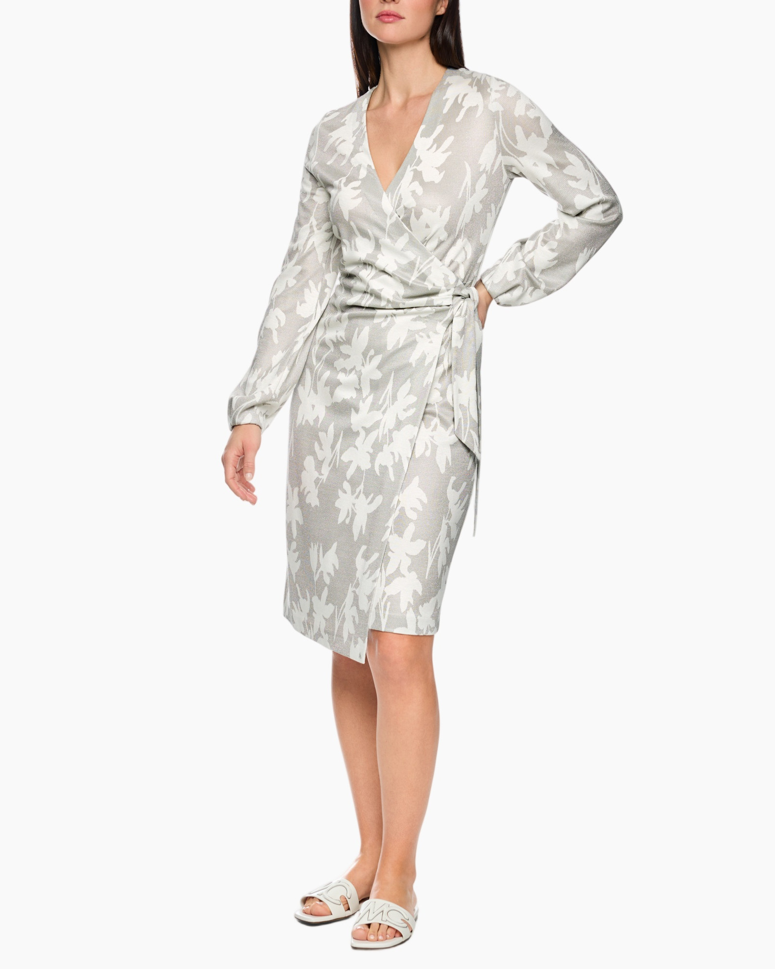 wrap dress, floral pattern, knee-length, long sleeve, light gray