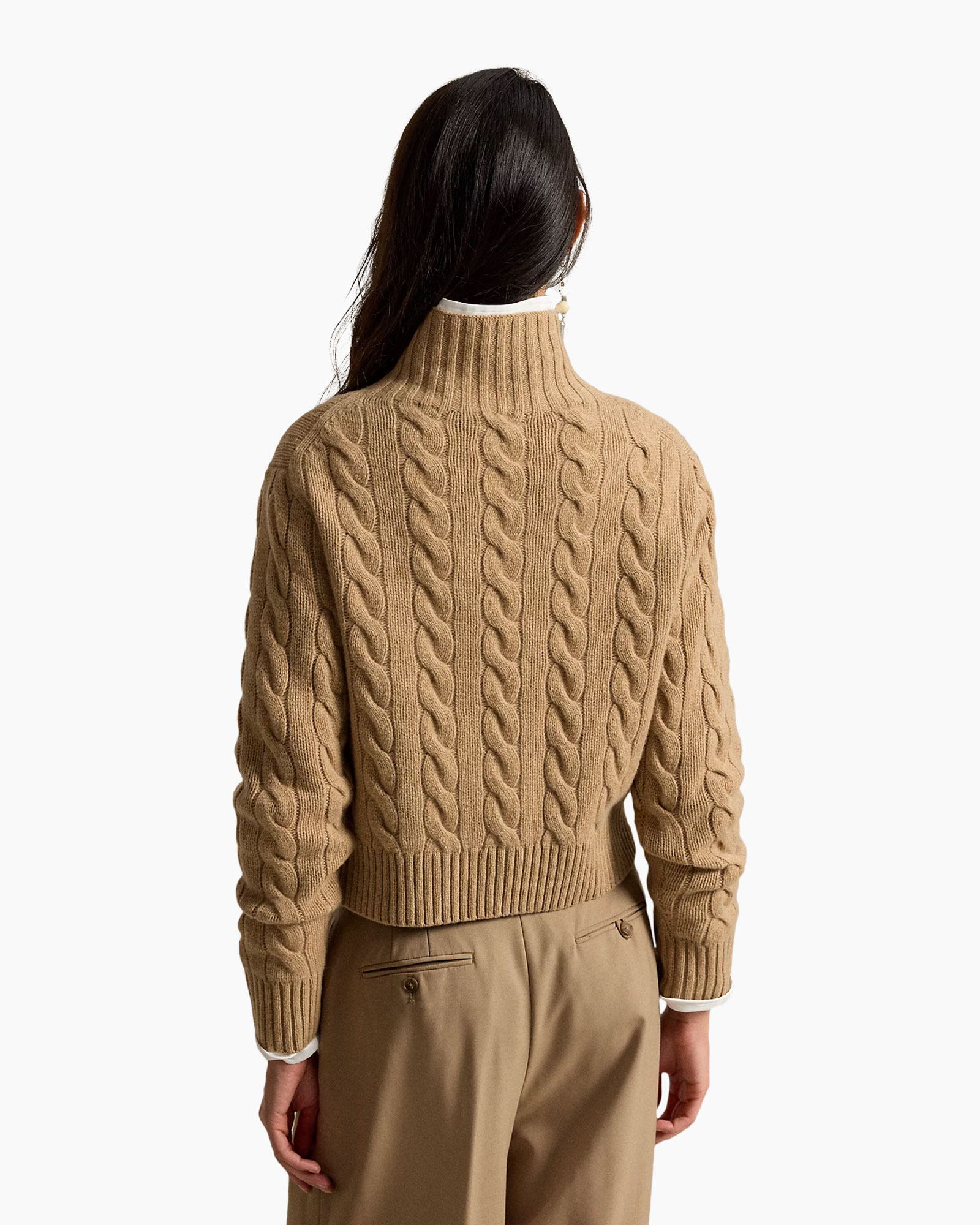 rolkraag, gebreide trui, kabelrib, beige, dikke gebreide trui