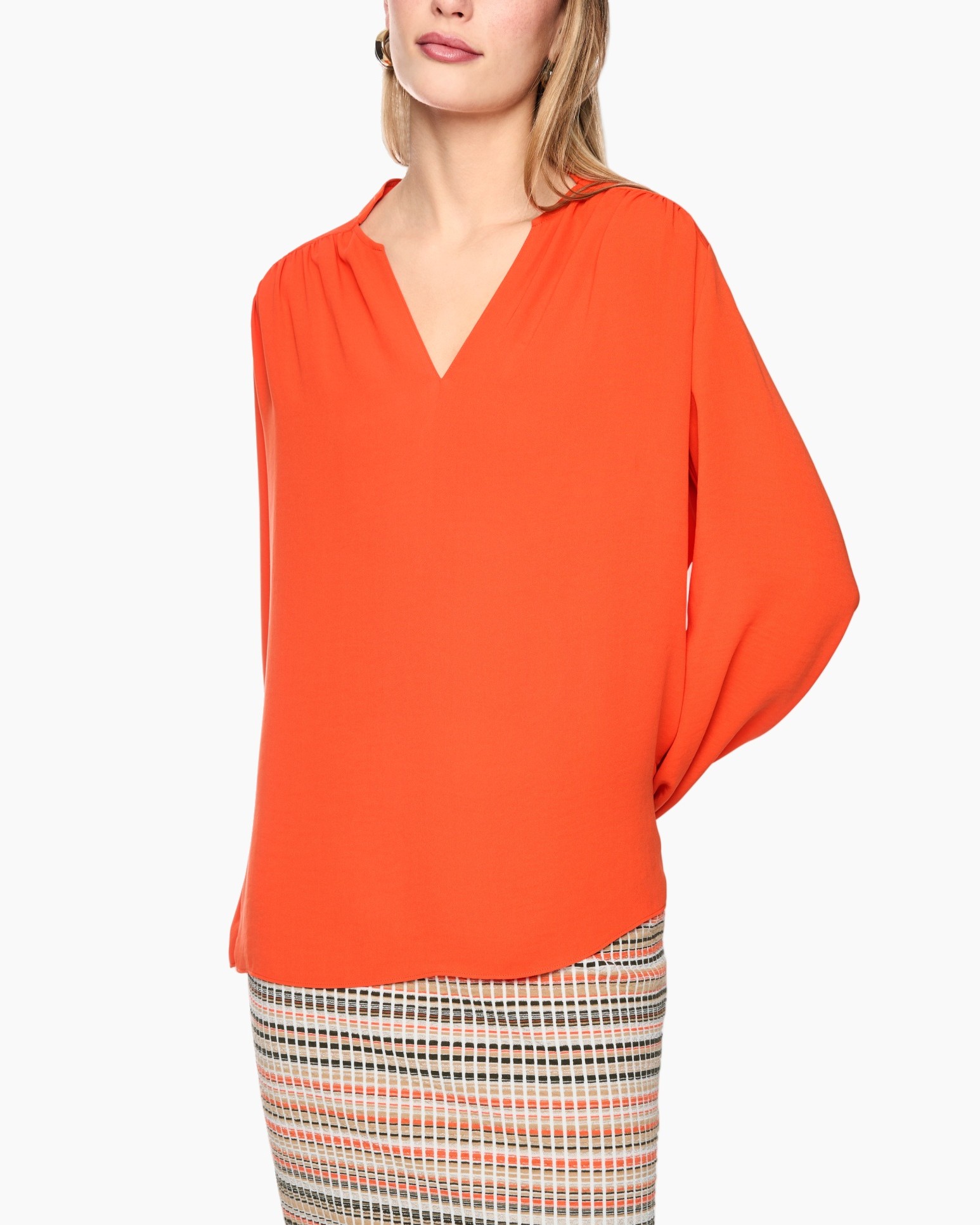 blouse, oranje, v-hals, lange mouwen, effen