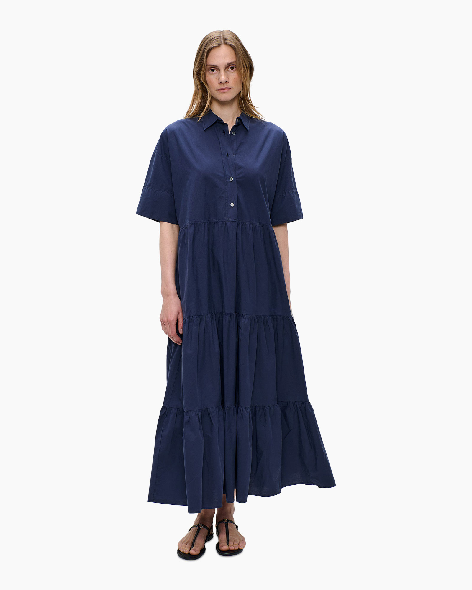 maxi jurk, gelaagde jurk, korte mouwen, knopen voor, marineblauw