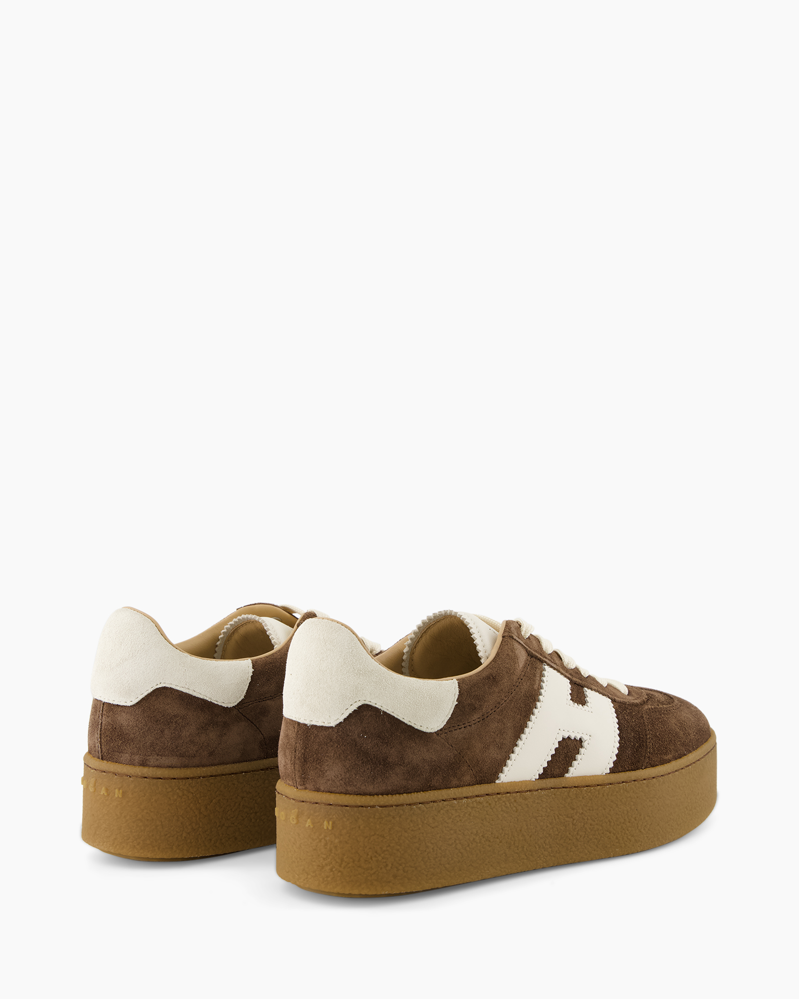 bruin, suède, sneaker, witte accenten, platformzool