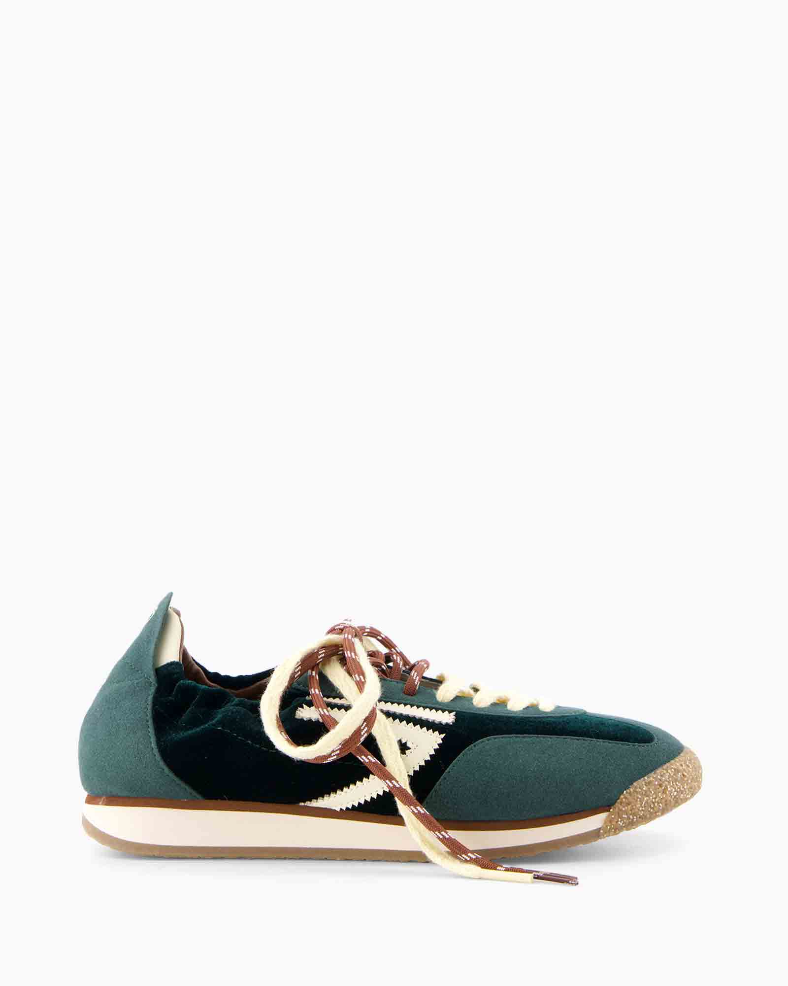 sneaker, velvet, groen, schoenenveters, gum sole
